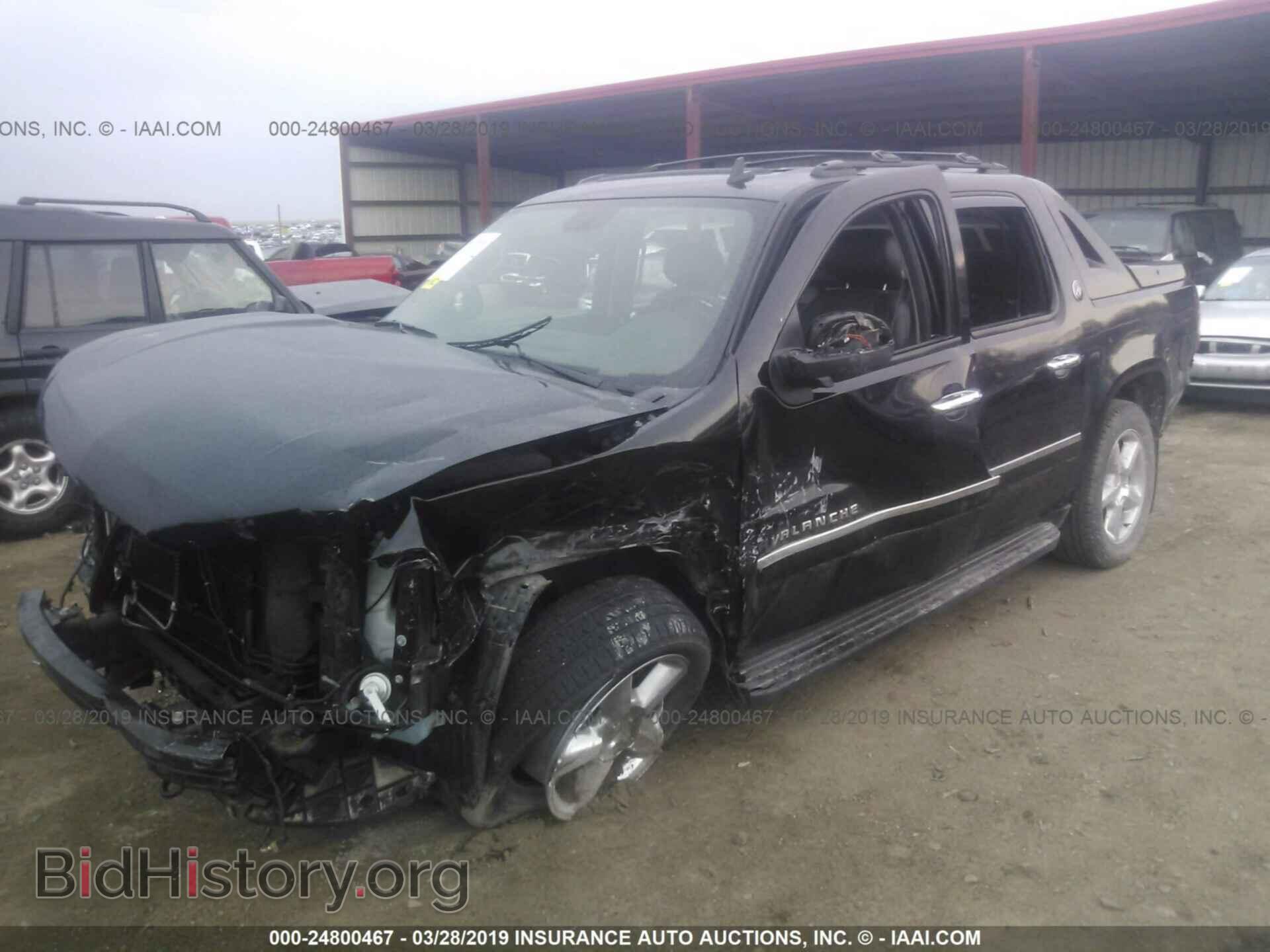 2013 CHEVROLET AVALANCHE - VIN: 3GNTKGE77DG366486 - Фото 2