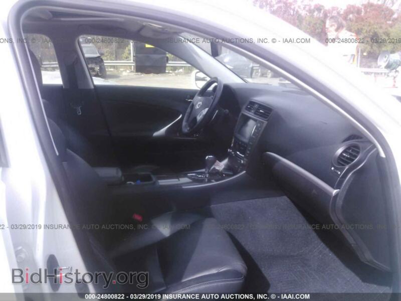 2011 Lexus IS (VIN JTHCF5C20B5051640) — фото 5 из 10