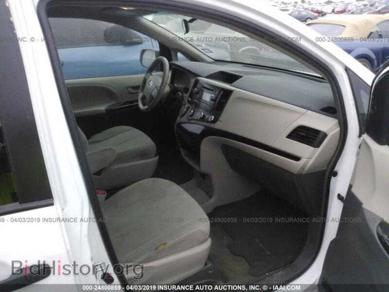2013 Toyota SIENNA (VIN 5TDZK3DC8DS284536) — фото 5 из 10