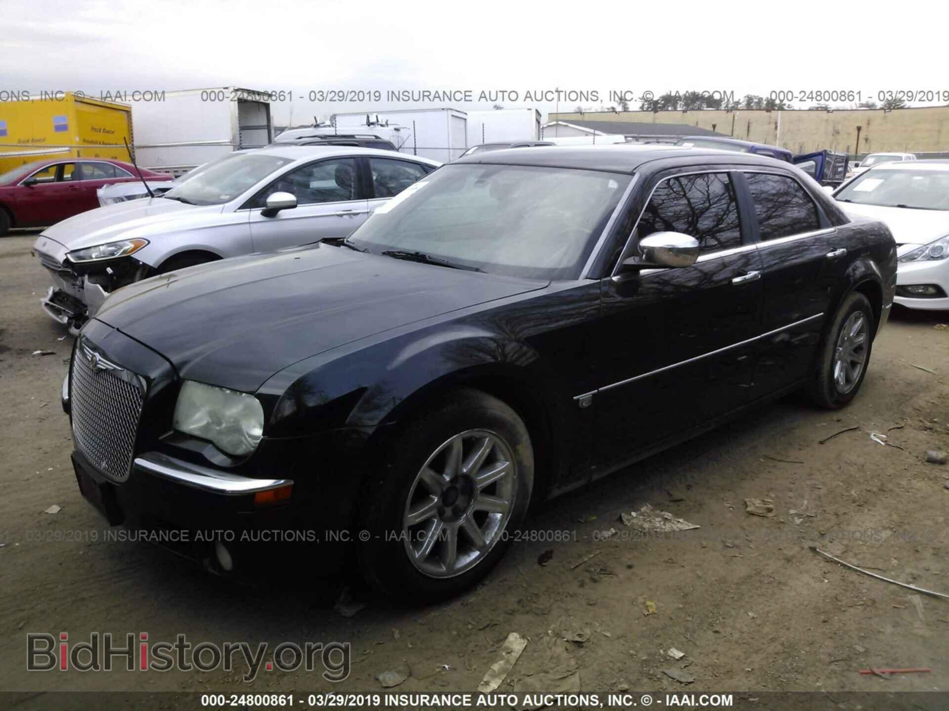 2006 CHRYSLER 300C - VIN: 2C3LA63H96H141298 - Фото 2
