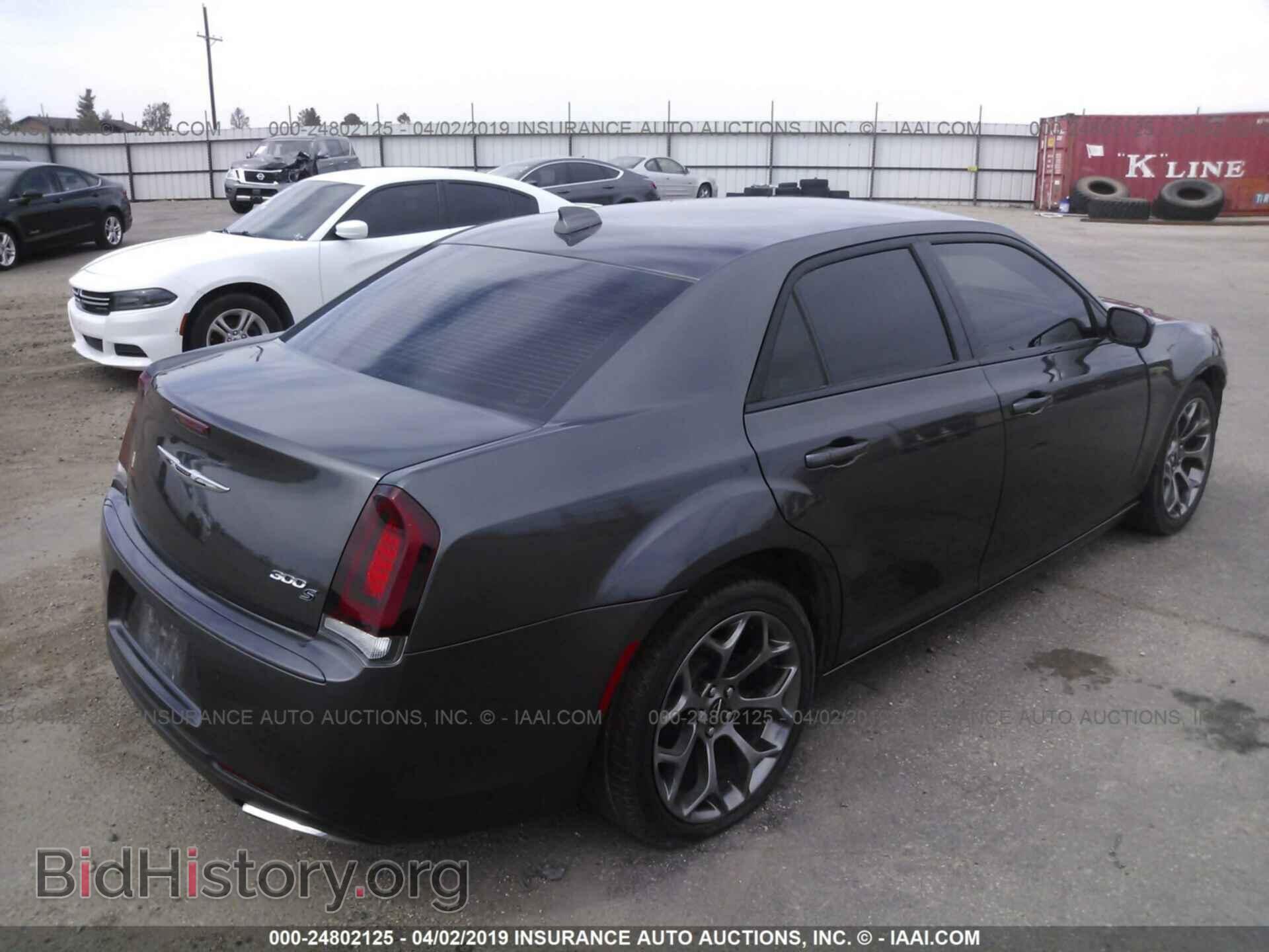 2016 CHRYSLER 300 - VIN: 2C3CCABG1GH141528 - Фото 4