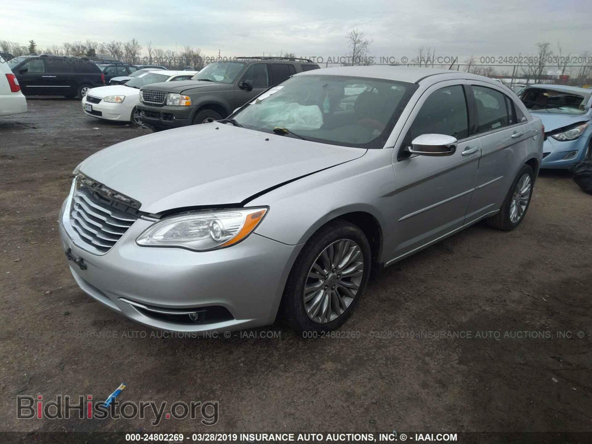 2012 CHRYSLER 200 - VIN: 1C3CCBCB9CN166543 - Фото 2