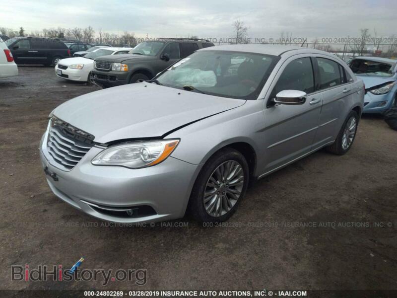 2012 Chrysler 200 (VIN 1C3CCBCB9CN166543) — photo 2 of 10