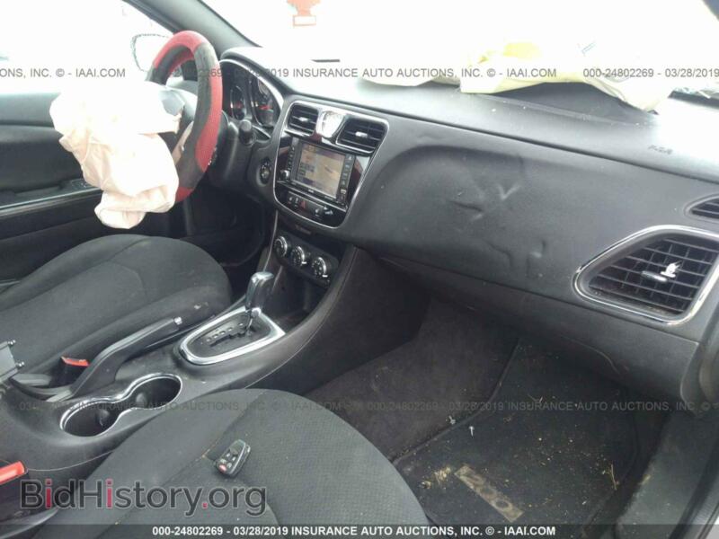 2012 Chrysler 200 (VIN 1C3CCBCB9CN166543) — photo 5 of 10