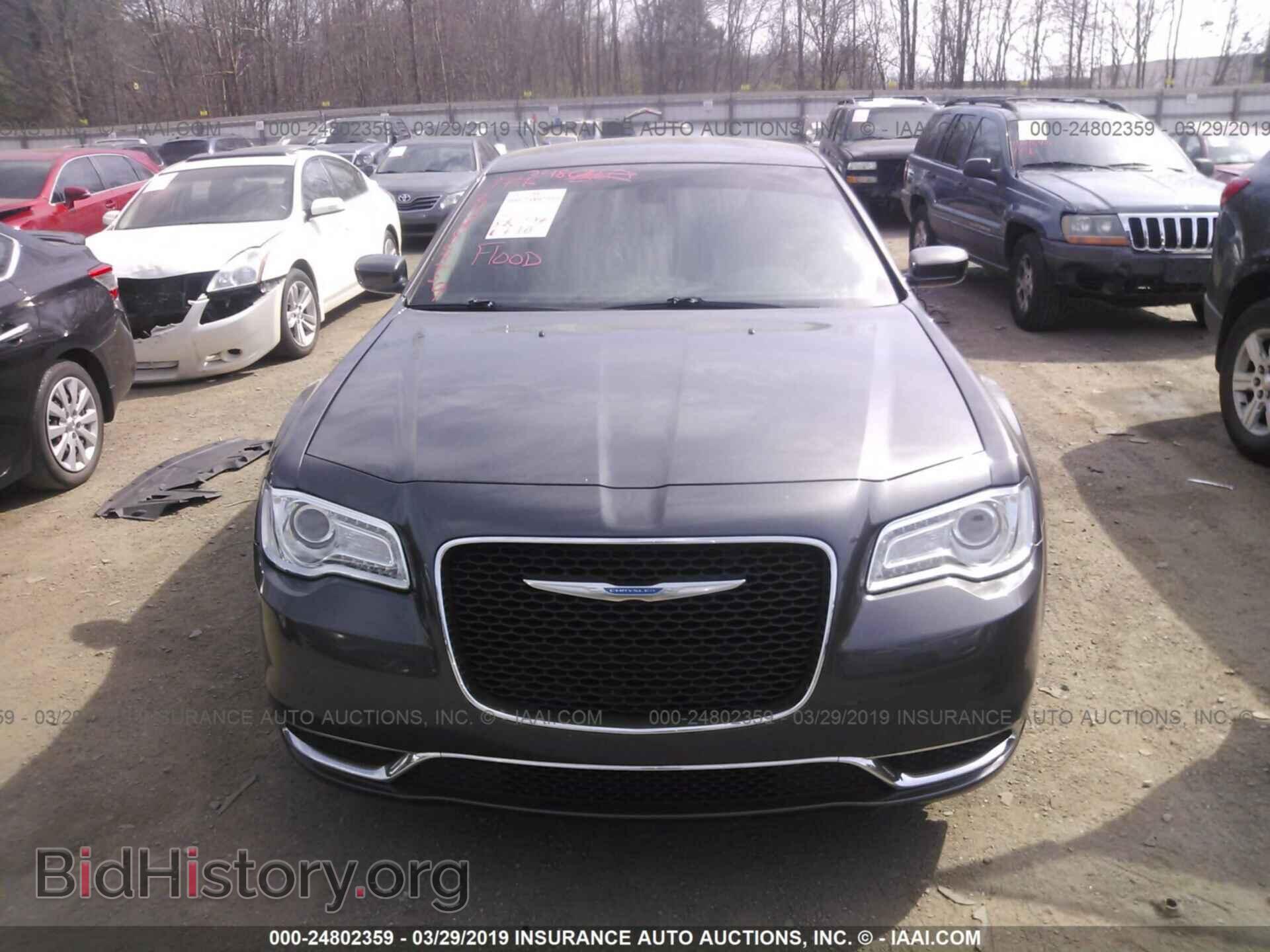2017 CHRYSLER 300 - VIN: 2C3CCAAG3HH588042 - Photo 6