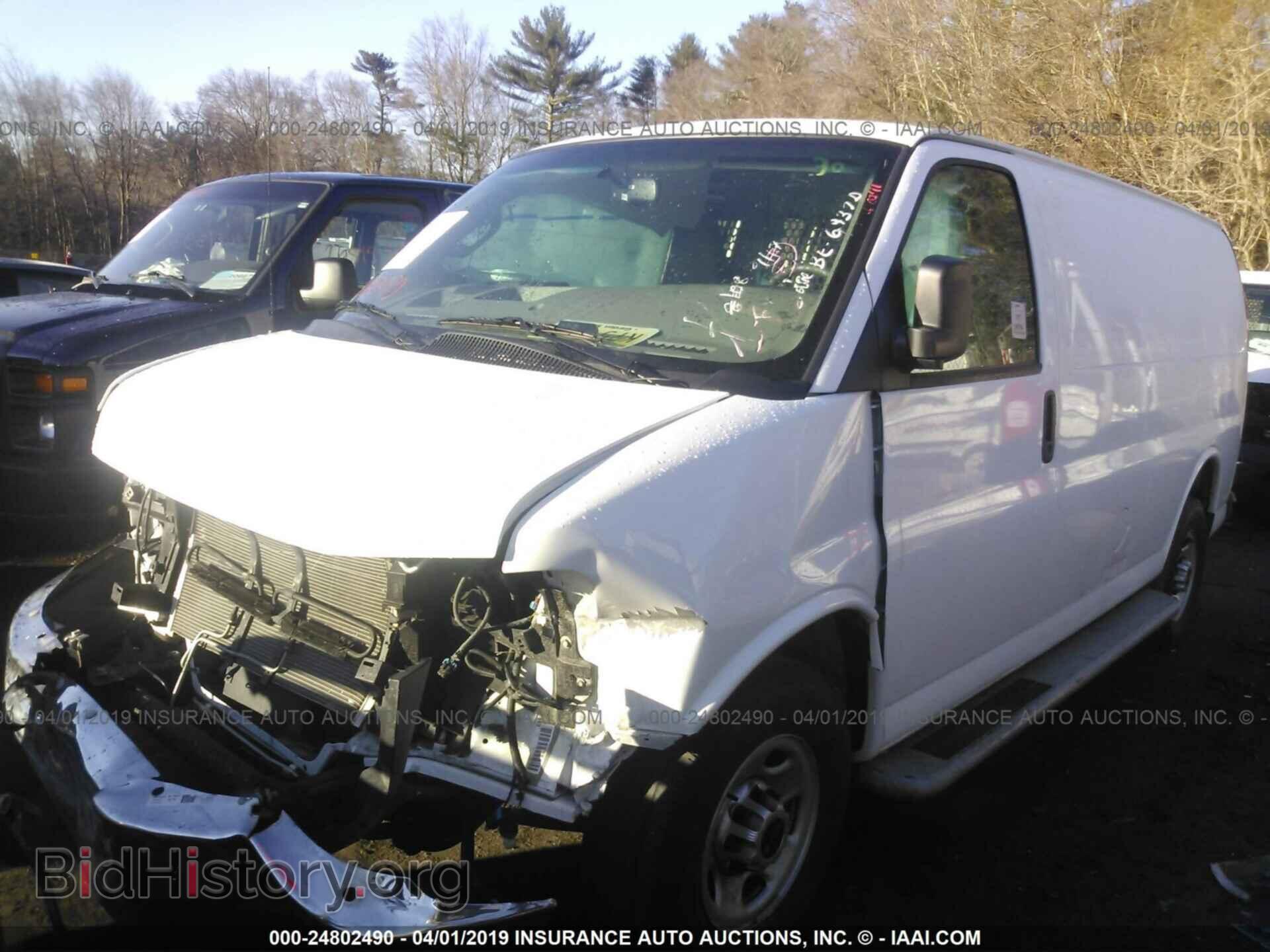 2017 GMC SAVANA - VIN: 1GTW7AFF2H1910715 - Фото 2