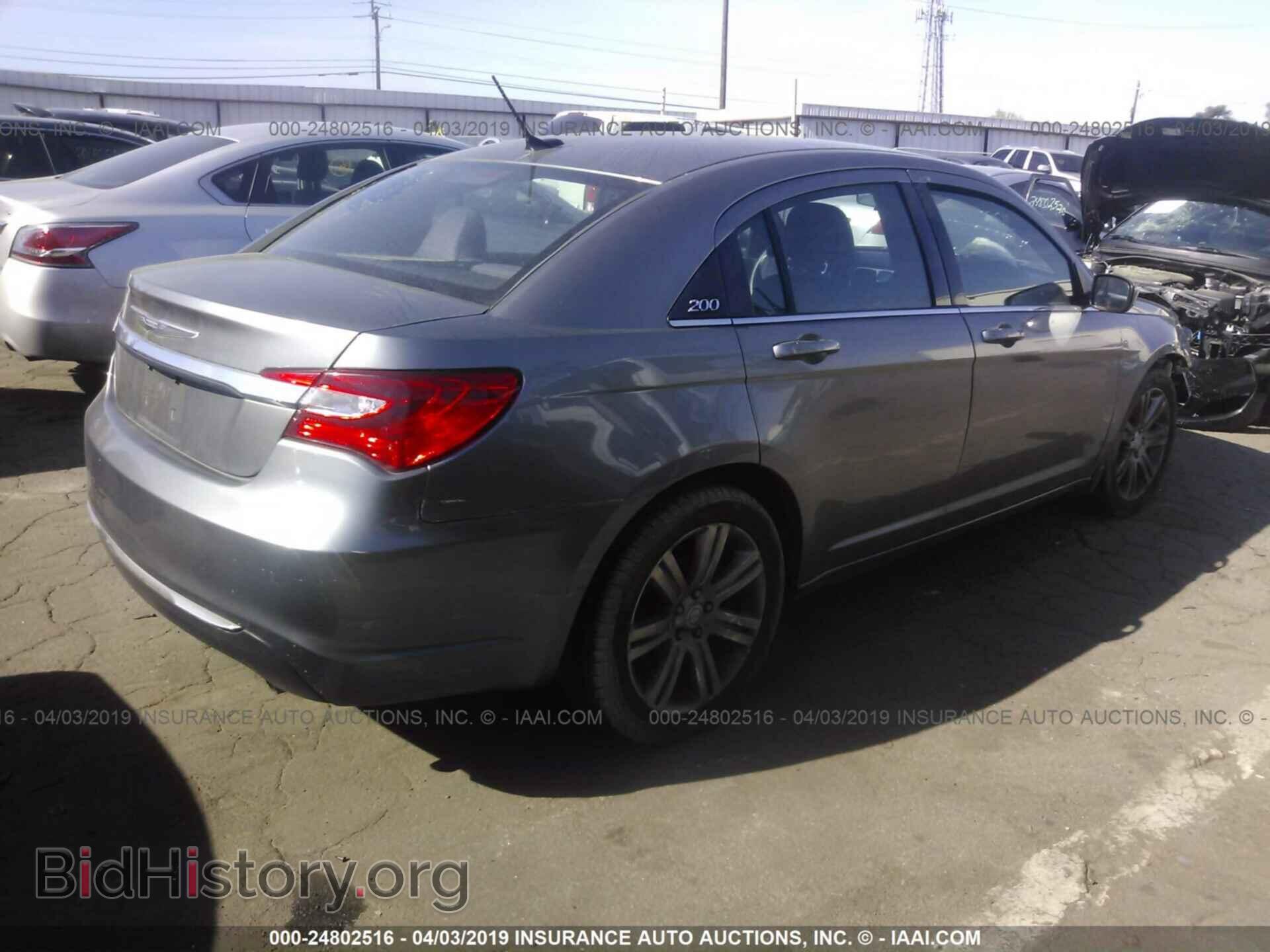 2012 CHRYSLER 200 - VIN: 1C3CCBAB9CN318596 - Фото 4