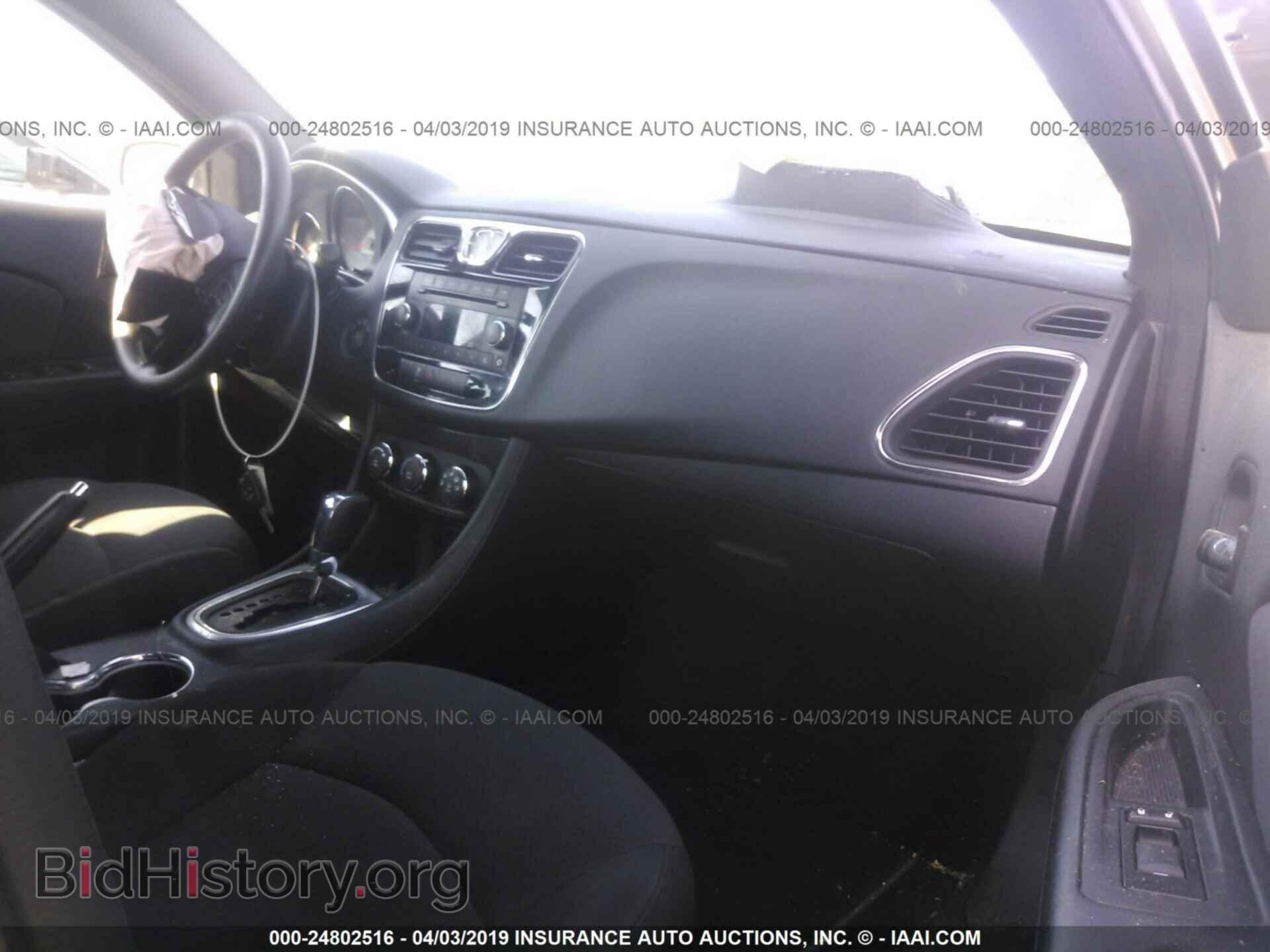 2012 CHRYSLER 200 - VIN: 1C3CCBAB9CN318596 - Фото 5