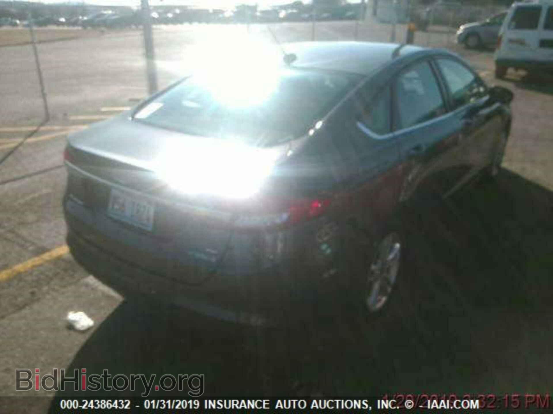 2010 AUDI A4 - VIN: WAUBFAFL8AN004135 - Фото 2