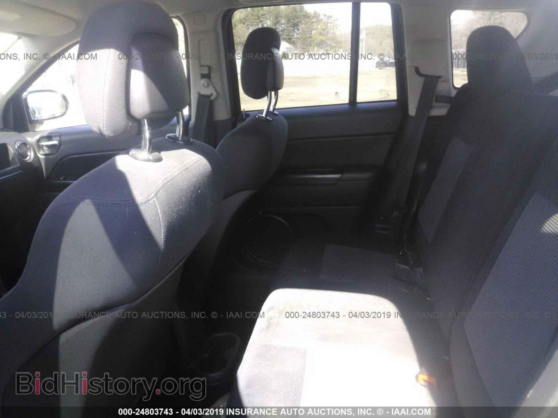 2011 JEEP COMPASS - VIN: 1J4NT1FA0BD175180 - Фото 8