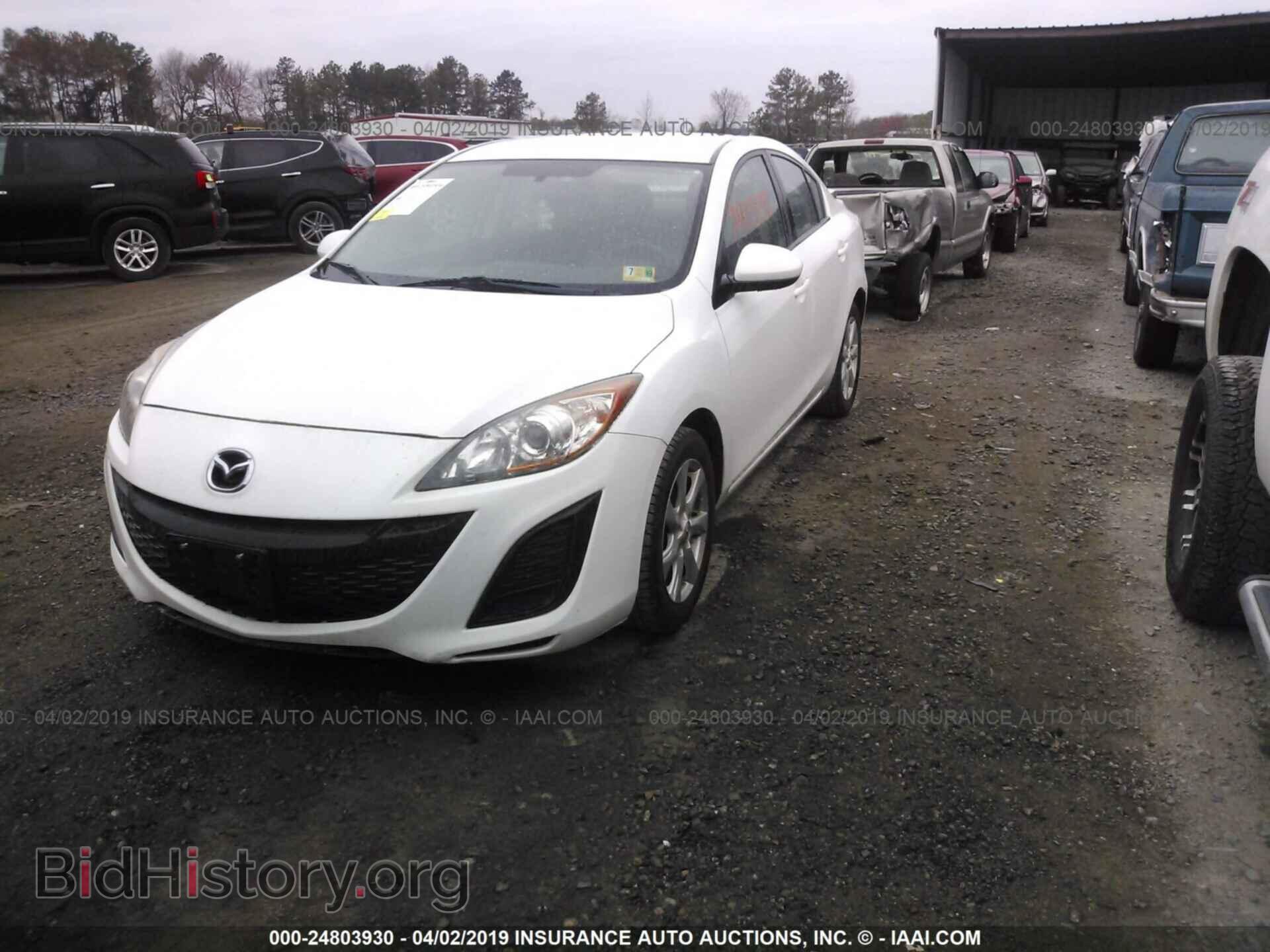 2011 MAZDA 3 - VIN: JM1BL1VF2B1459580 - Фото 2