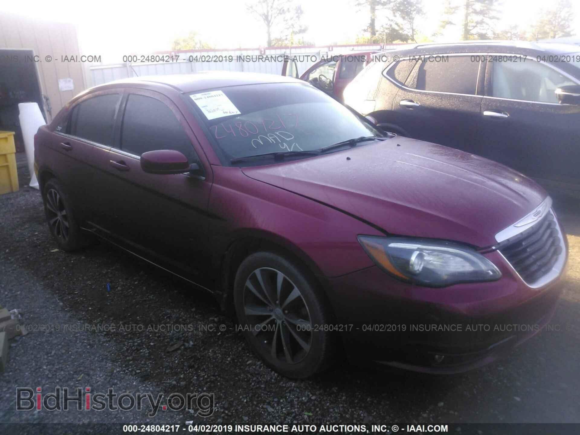 Фотография 1C3BC8FG6BN567892 - CHRYSLER 200 2011