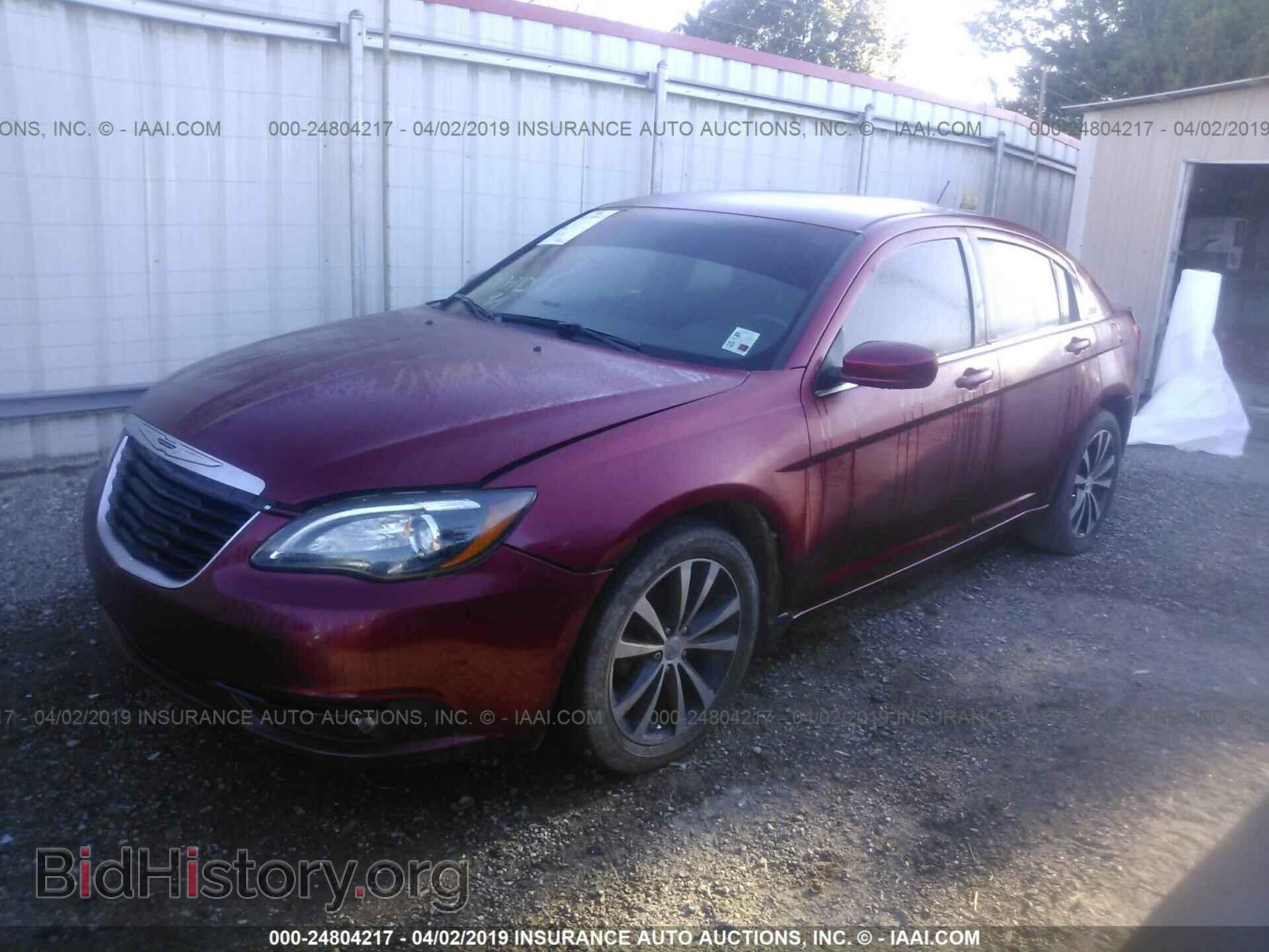 2011 CHRYSLER 200 - VIN: 1C3BC8FG6BN567892 - Фото 2
