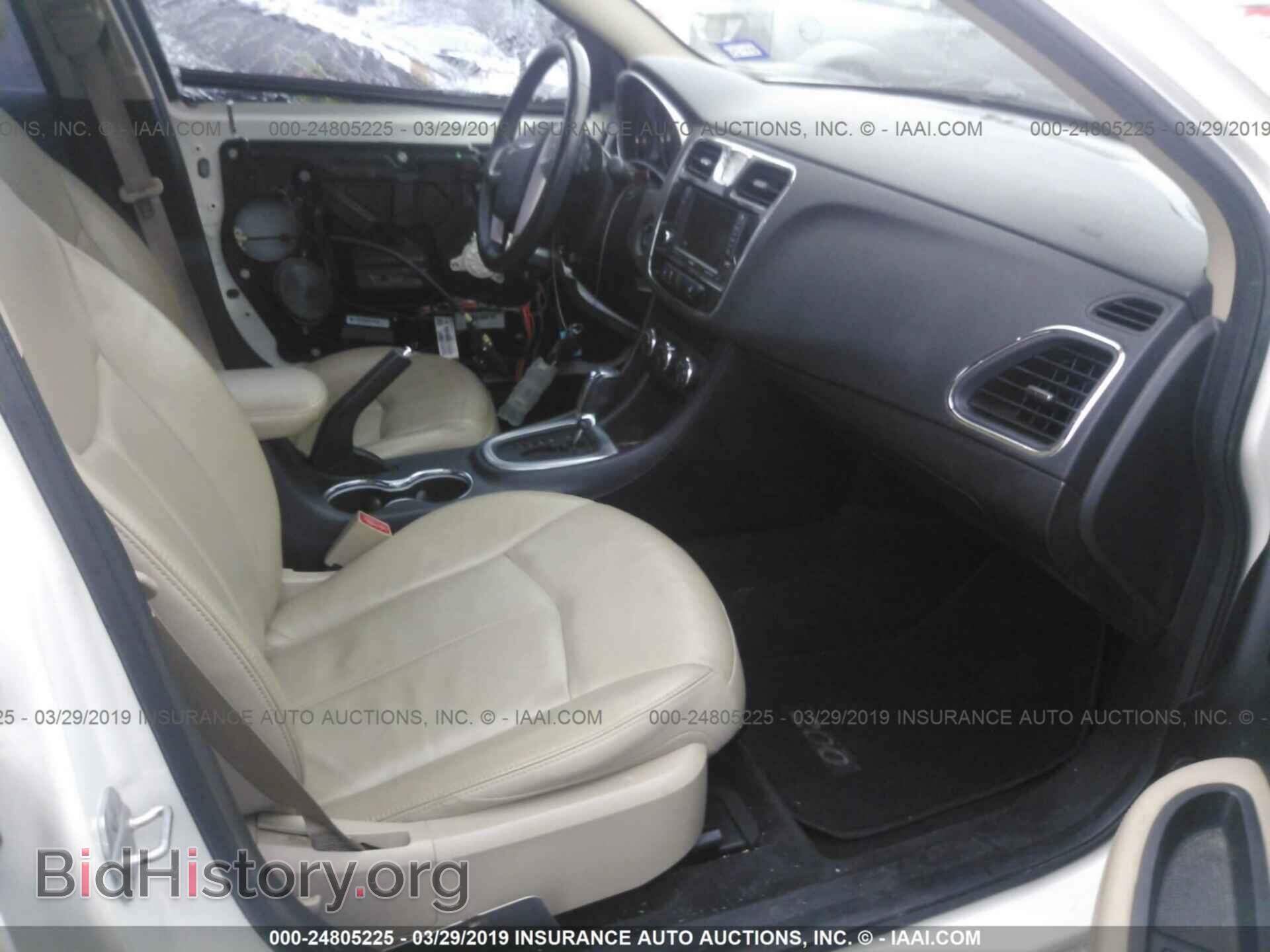 2011 CHRYSLER 200 - VIN: 1C3BC2FB5BN501139 - Фото 5