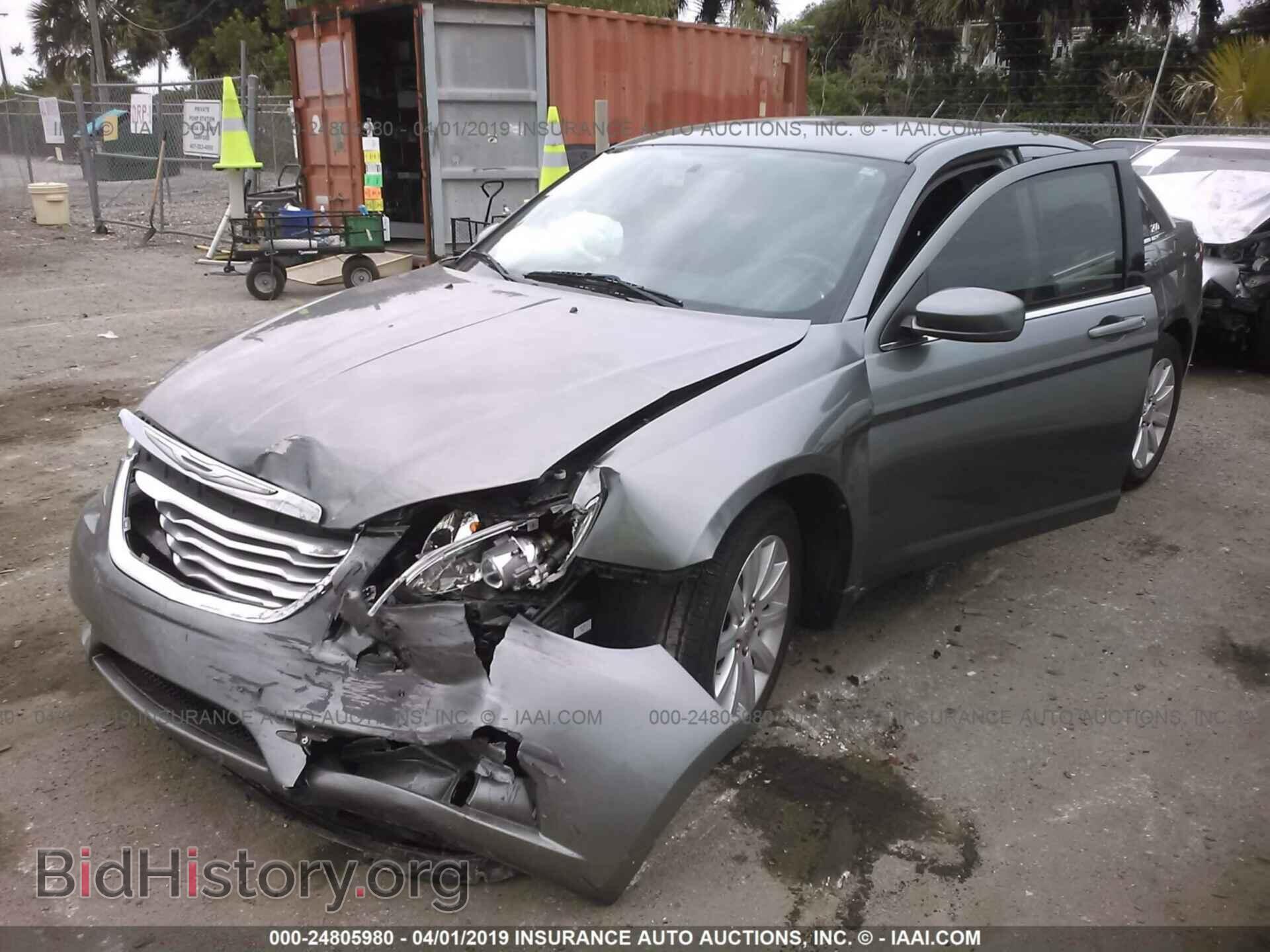 2013 CHRYSLER 200 - VIN: 1C3CCBBB4DN597892 - Photo 2