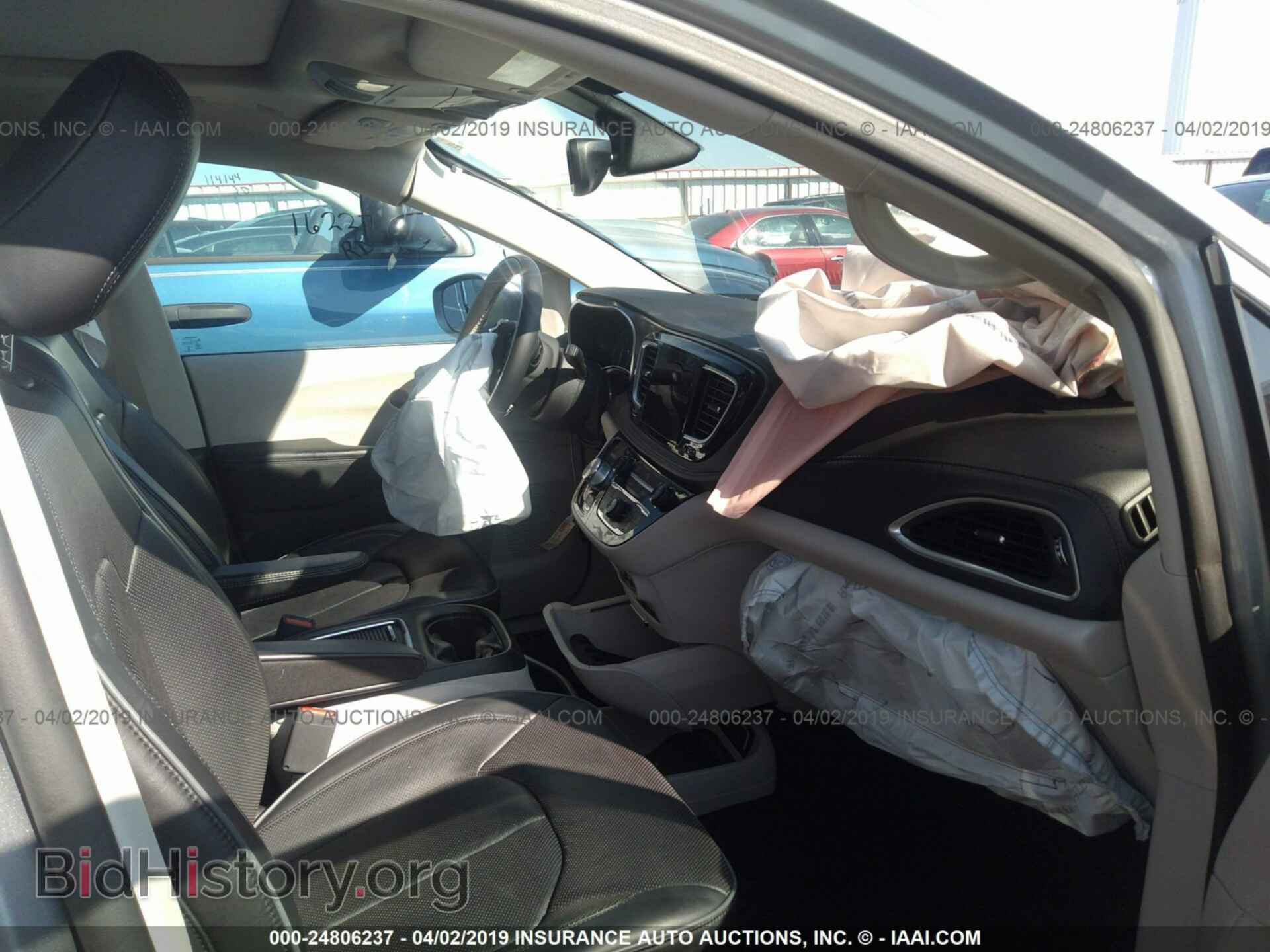 2018 CHRYSLER PACIFICA - VIN: 2C4RC1GG0JR261692 - Фото 5