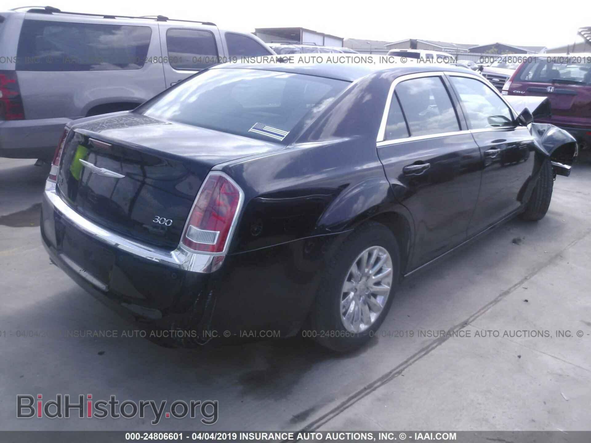 2014 CHRYSLER 300 - VIN: 2C3CCAAG4EH157009 - Фото 4