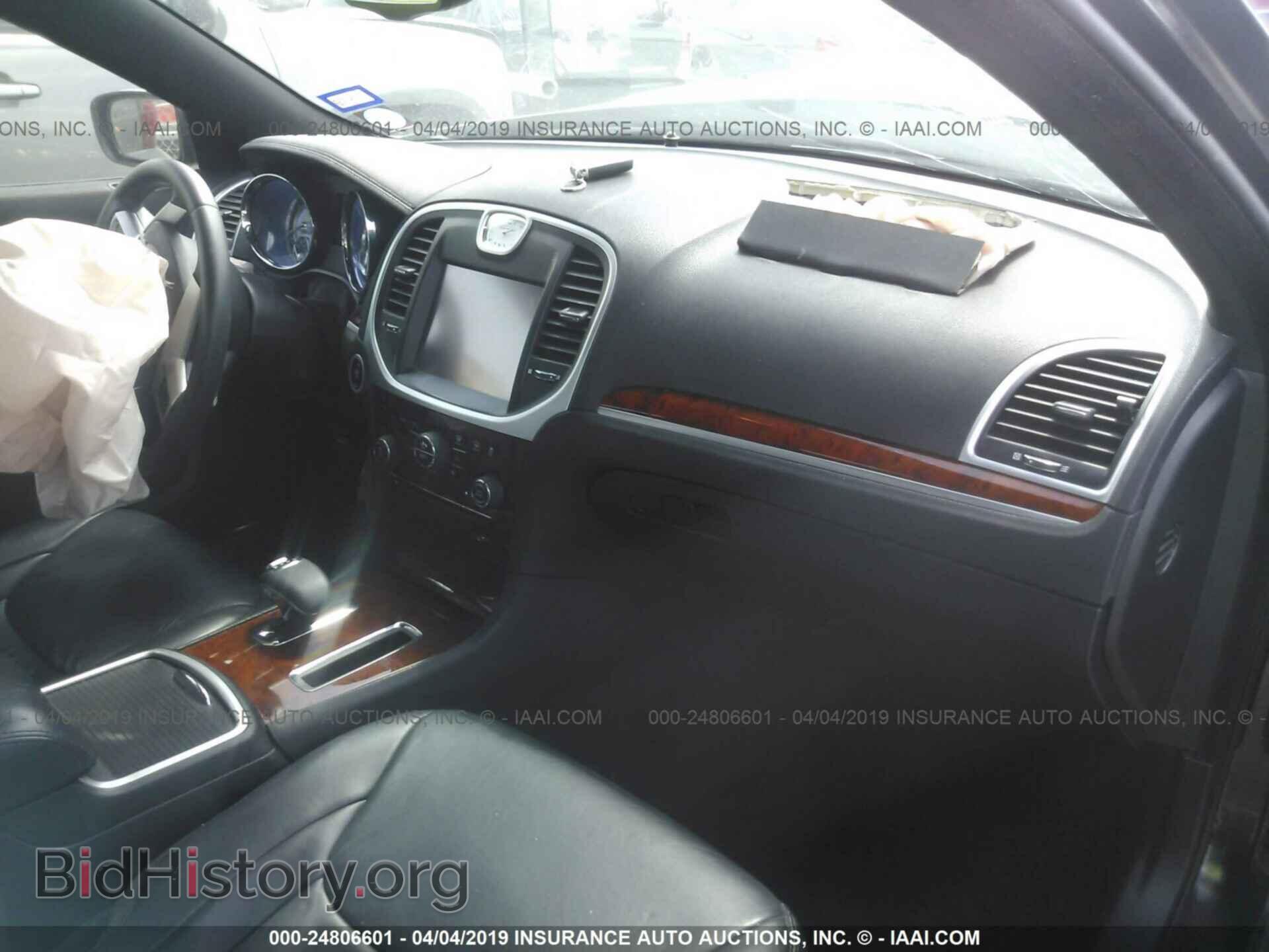2014 CHRYSLER 300 - VIN: 2C3CCAAG4EH157009 - Фото 5