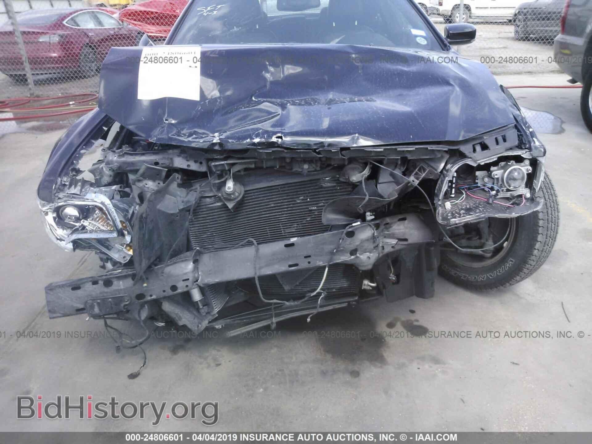 2014 CHRYSLER 300 - VIN: 2C3CCAAG4EH157009 - Фото 6