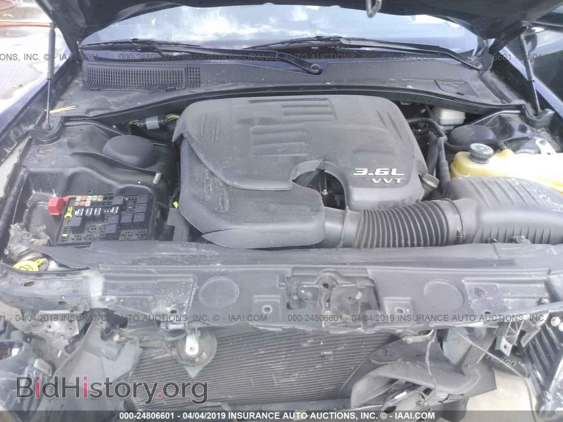 2014 CHRYSLER 300 - VIN: 2C3CCAAG4EH157009 - Фото 10