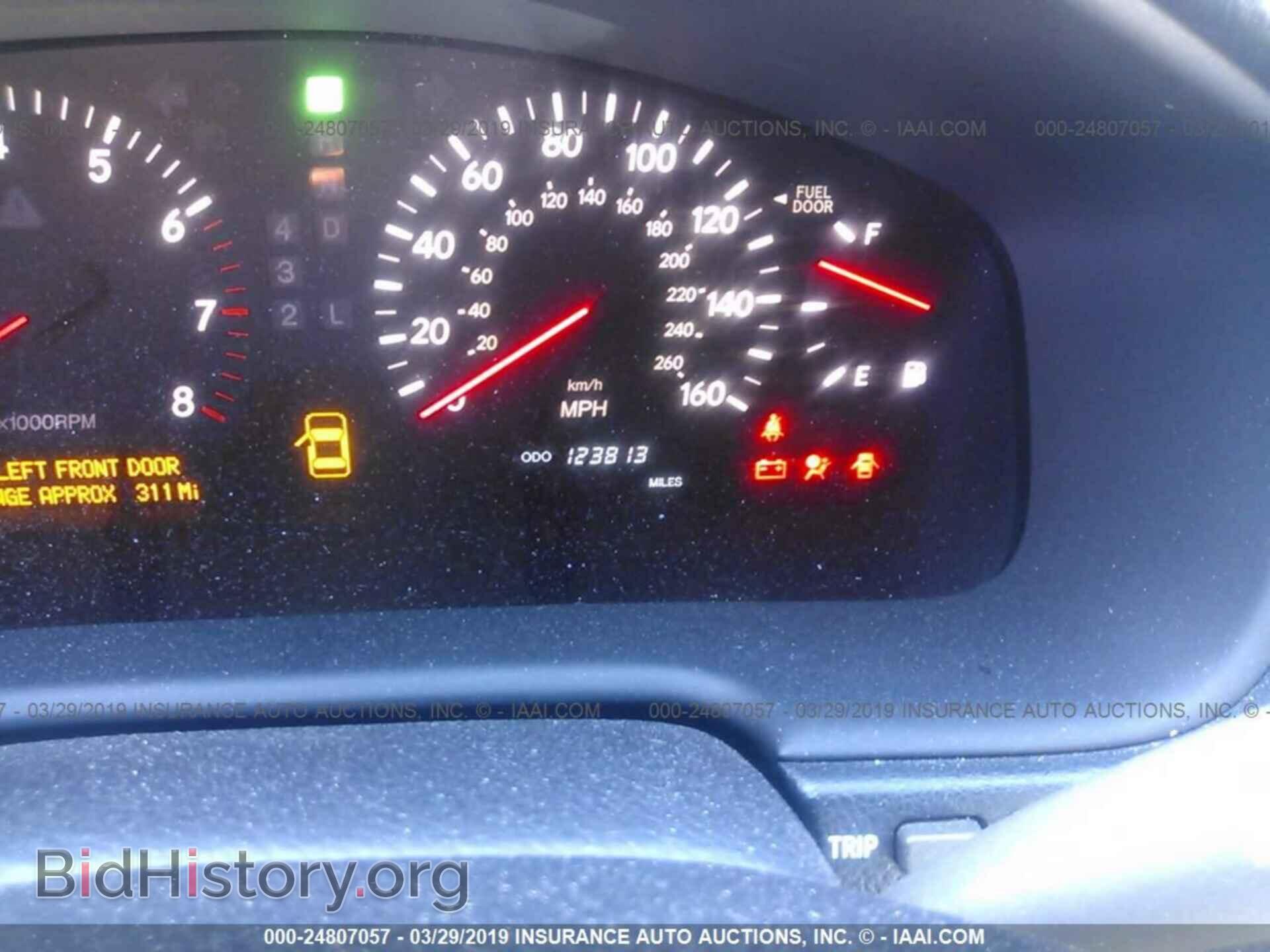 2001 LEXUS LS - VIN: JTHBN30F810028029 - Фото 7