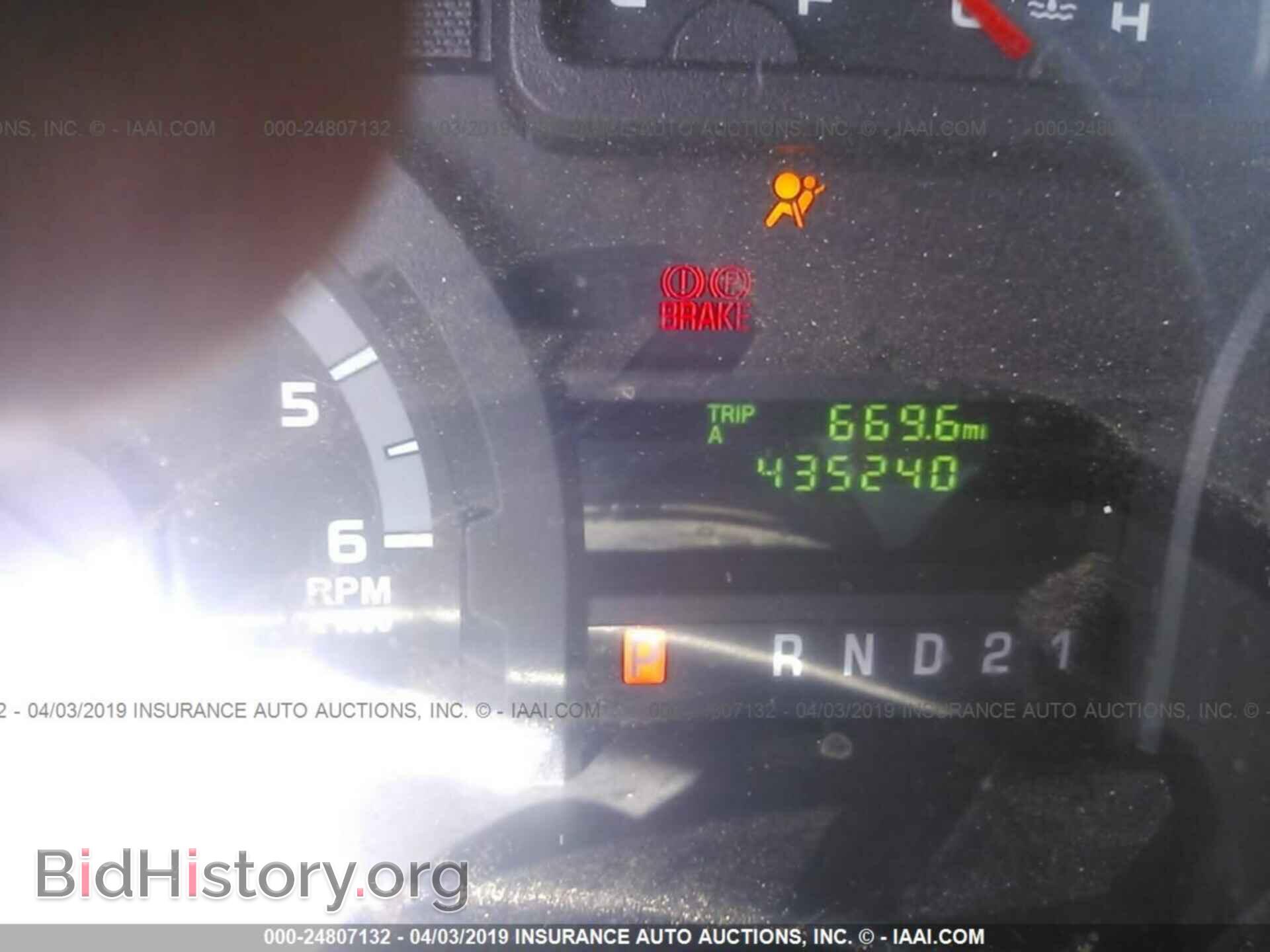 2011 FORD ECONOLINE - VIN: 1FBNE3BL8BDA28662 - Фото 7