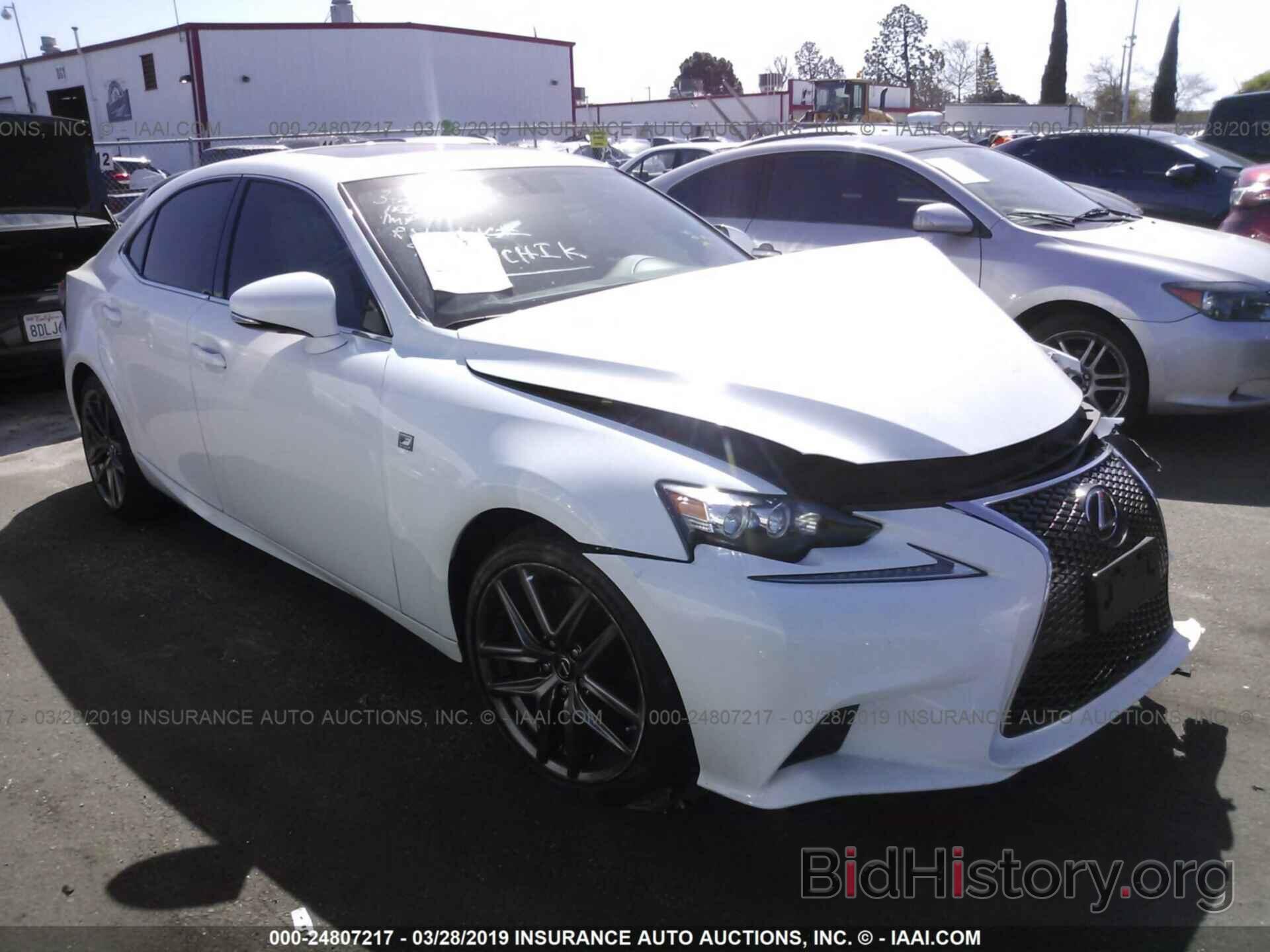 Photo JTHBA1D2XG5018069 - LEXUS IS 2016