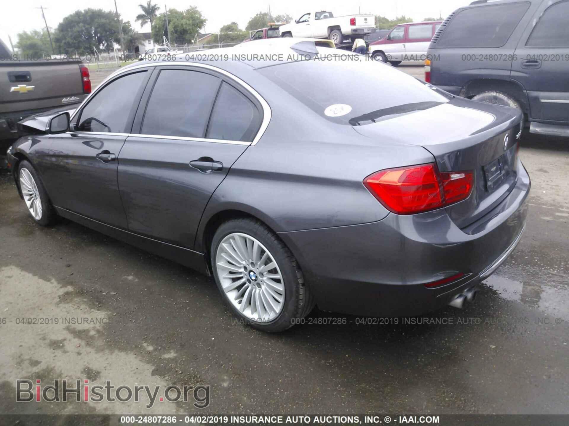 2012 BMW 328 - VIN: WBA3A5C54CF347070 - Фото 3