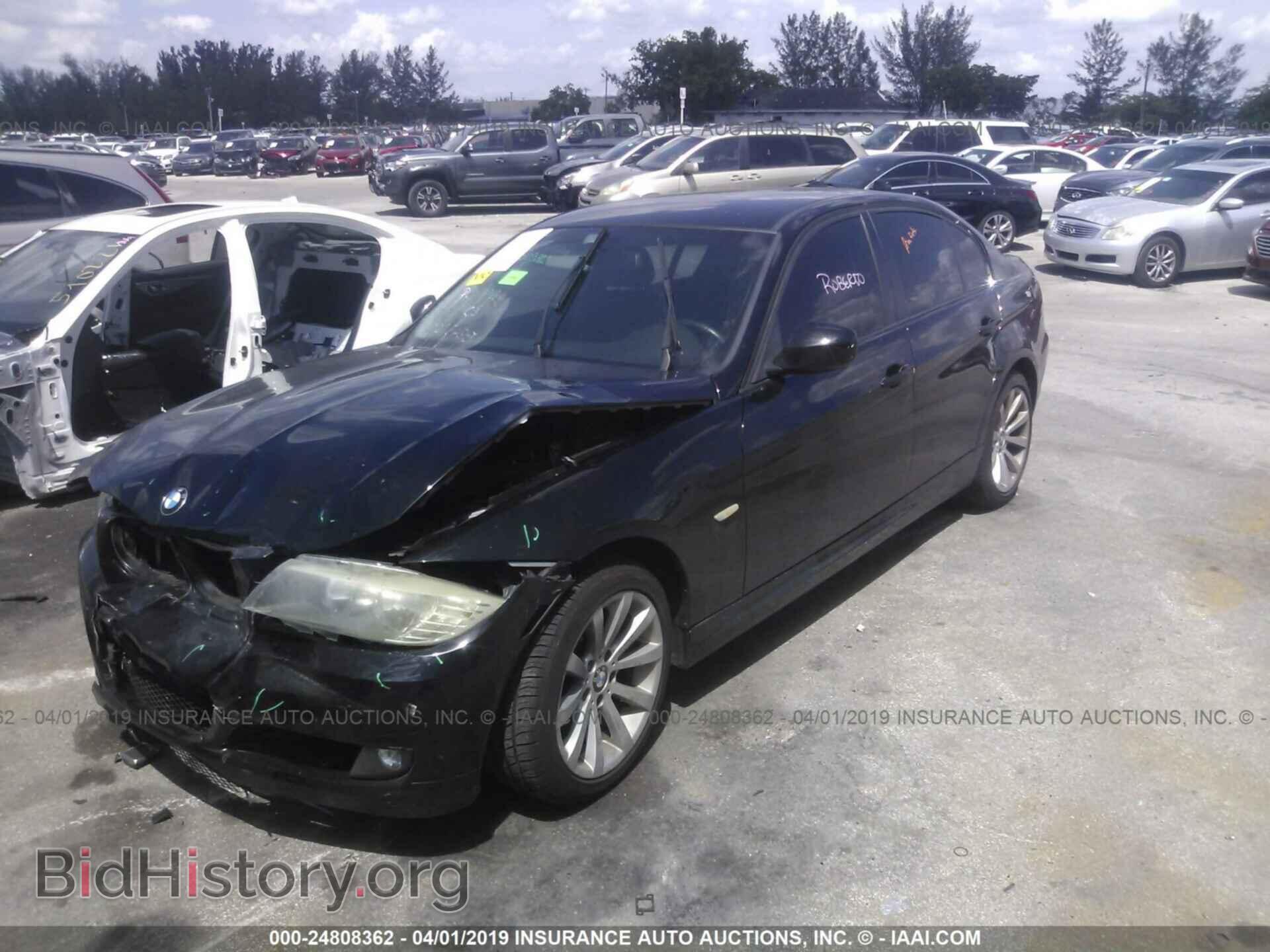2011 BMW 328 - VIN: WBAPH7G54BNN04667 - Фото 2