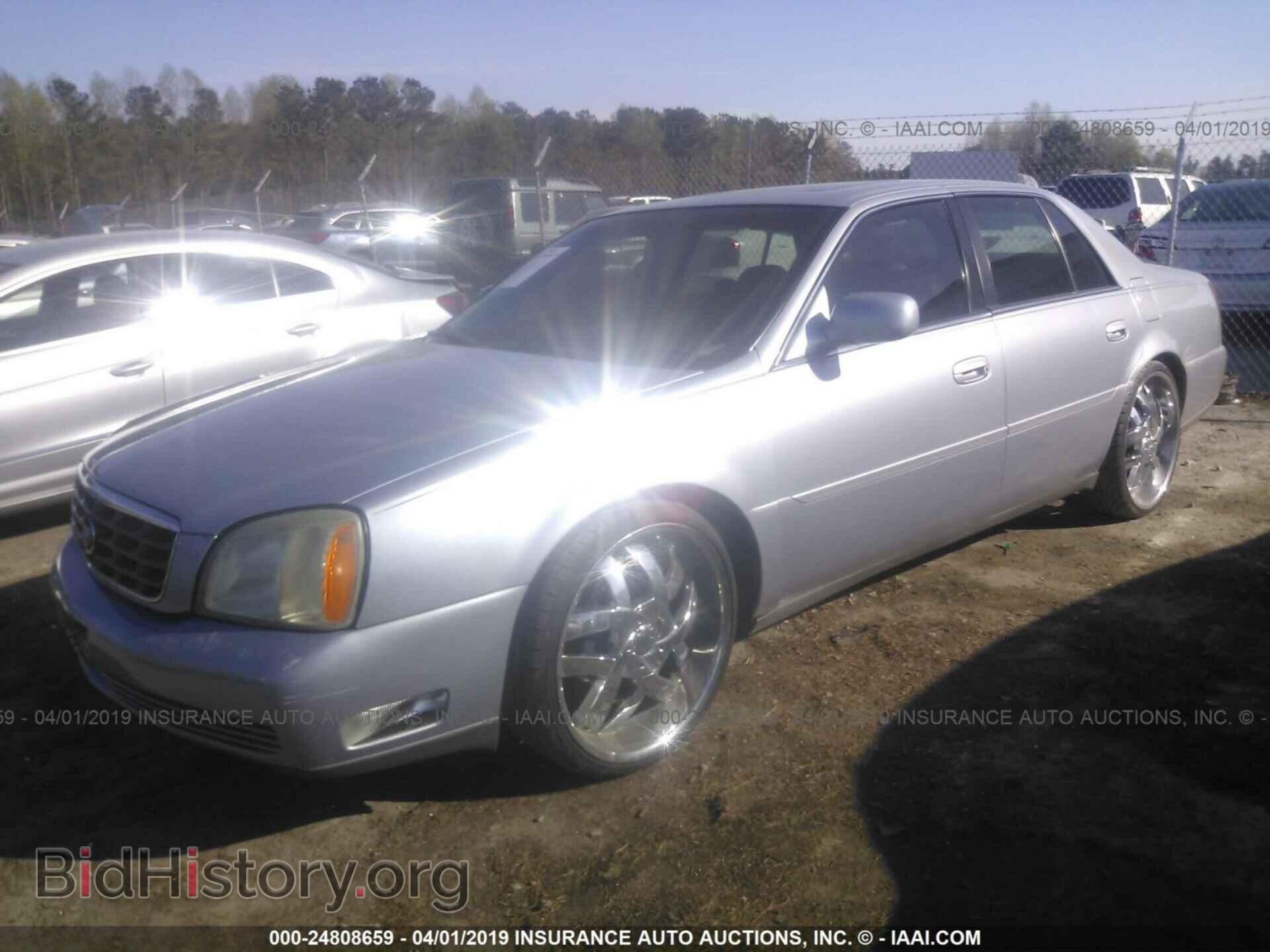 2004 CADILLAC DEVILLE - VIN: 1G6KD54Y24U206285 - Photo 2