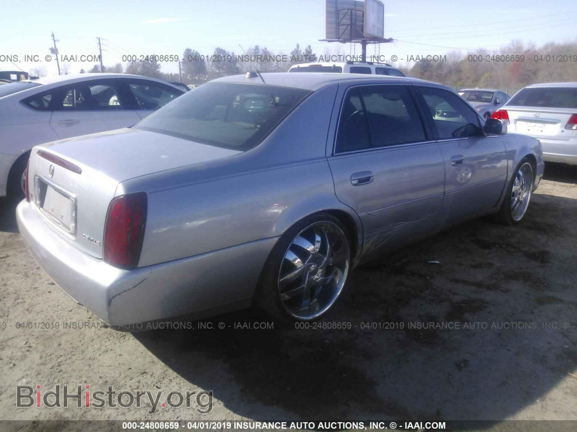 2004 CADILLAC DEVILLE - VIN: 1G6KD54Y24U206285 - Photo 4