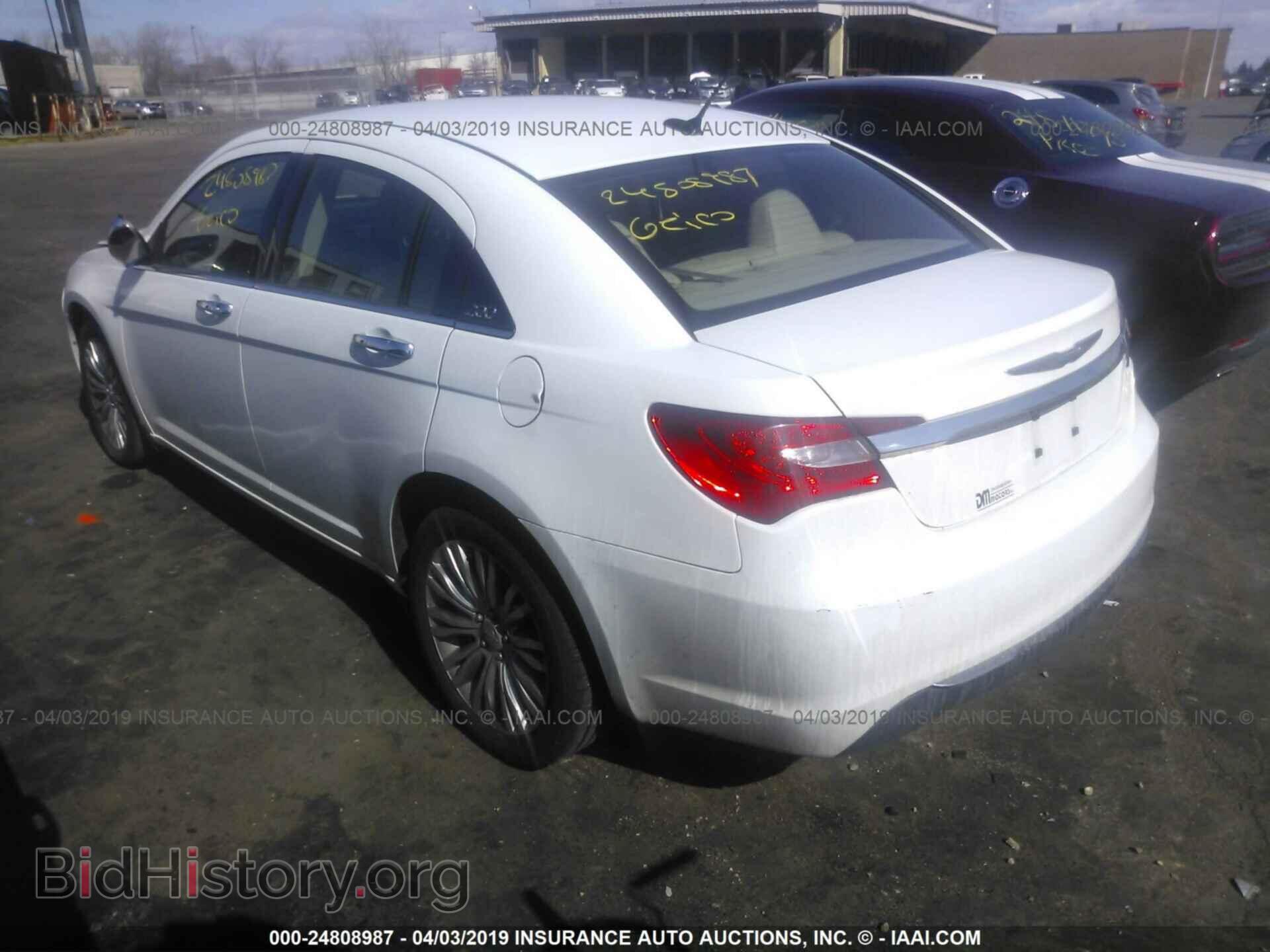 2012 CHRYSLER 200 - VIN: 1C3CCBCB0CN298218 - Фото 3