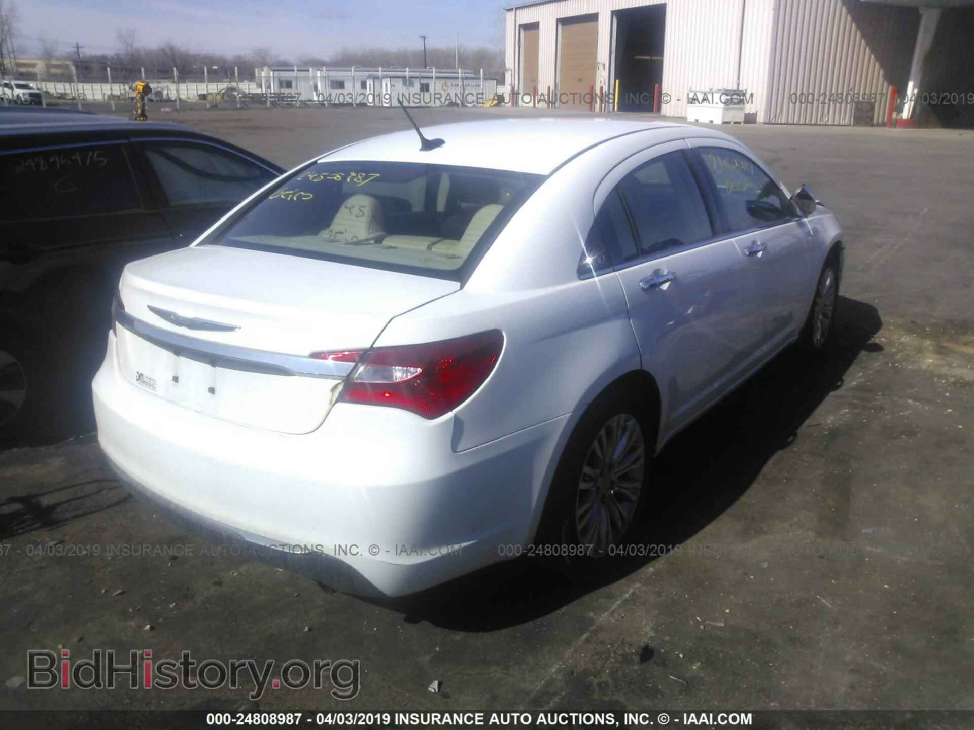2012 CHRYSLER 200 - VIN: 1C3CCBCB0CN298218 - Фото 4