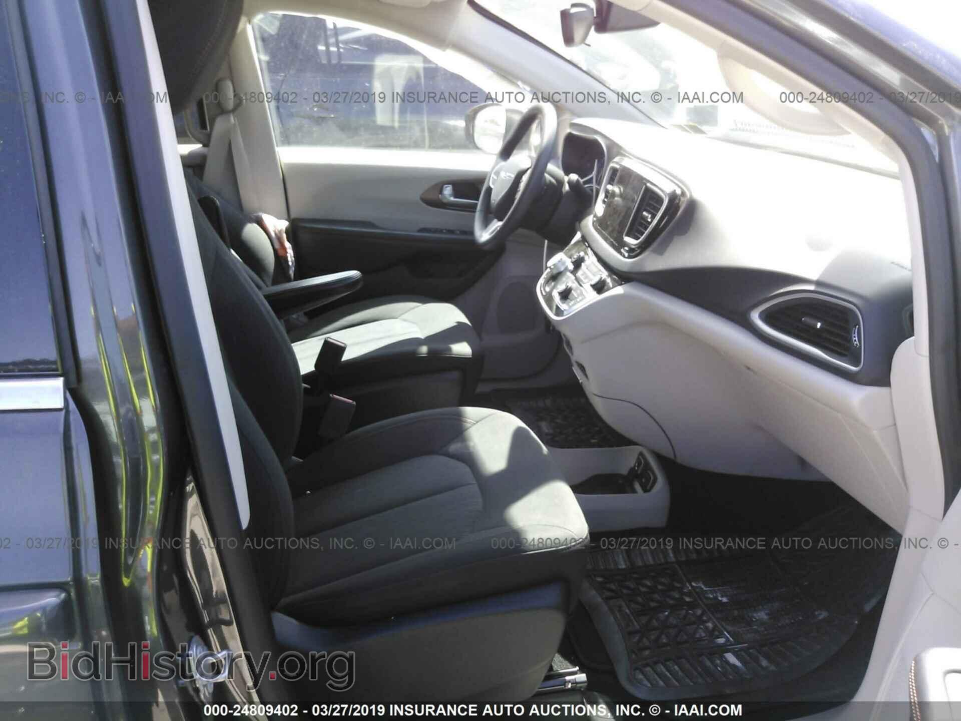 2017 CHRYSLER PACIFICA - VIN: 2C4RC1DGXHR723044 - Photo 5