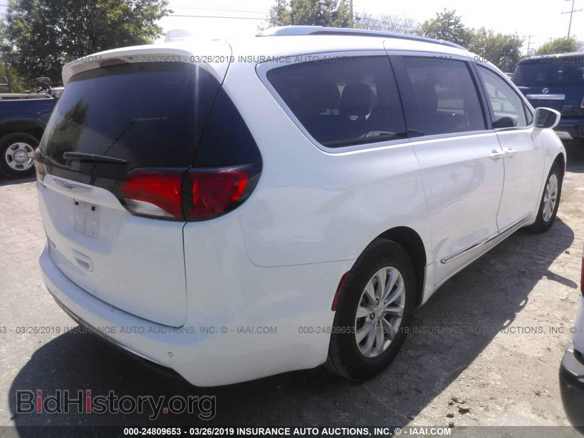 2019 CHRYSLER PACIFICA - VIN: 2C4RC1BG9KR548036 - Фото 4