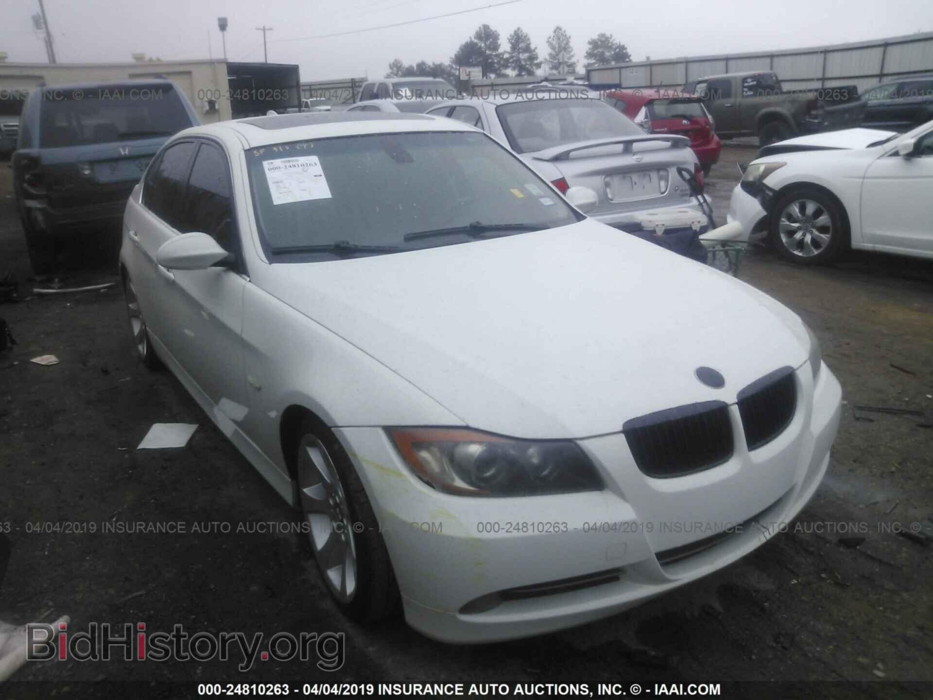 Photo WBAVB33526PS14168 - BMW 330 2006
