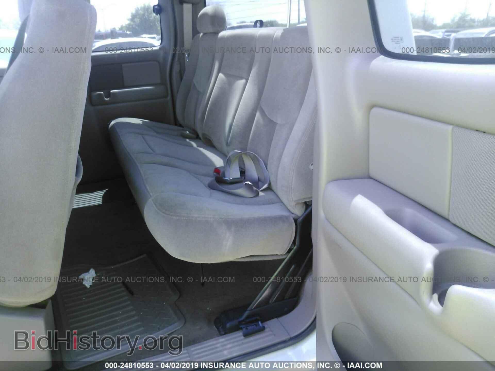 2004 GMC NEW SIERRA - VIN: 2GTEK19V241222120 - Фото 8
