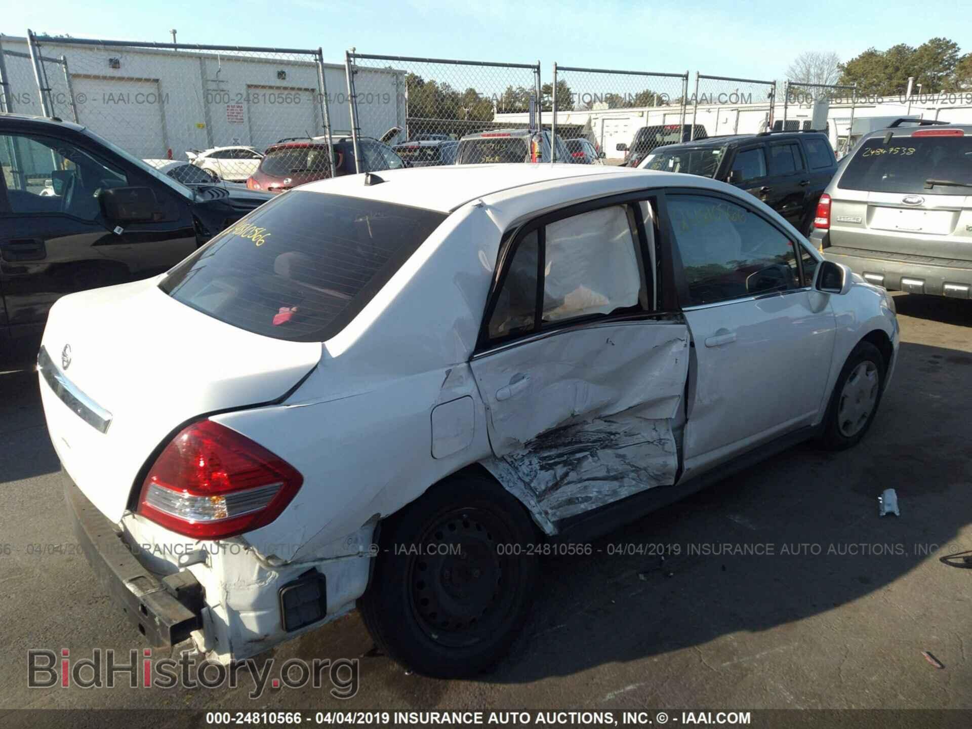 2008 NISSAN VERSA - VIN: 3N1BC11E48L436030 - Фото 4