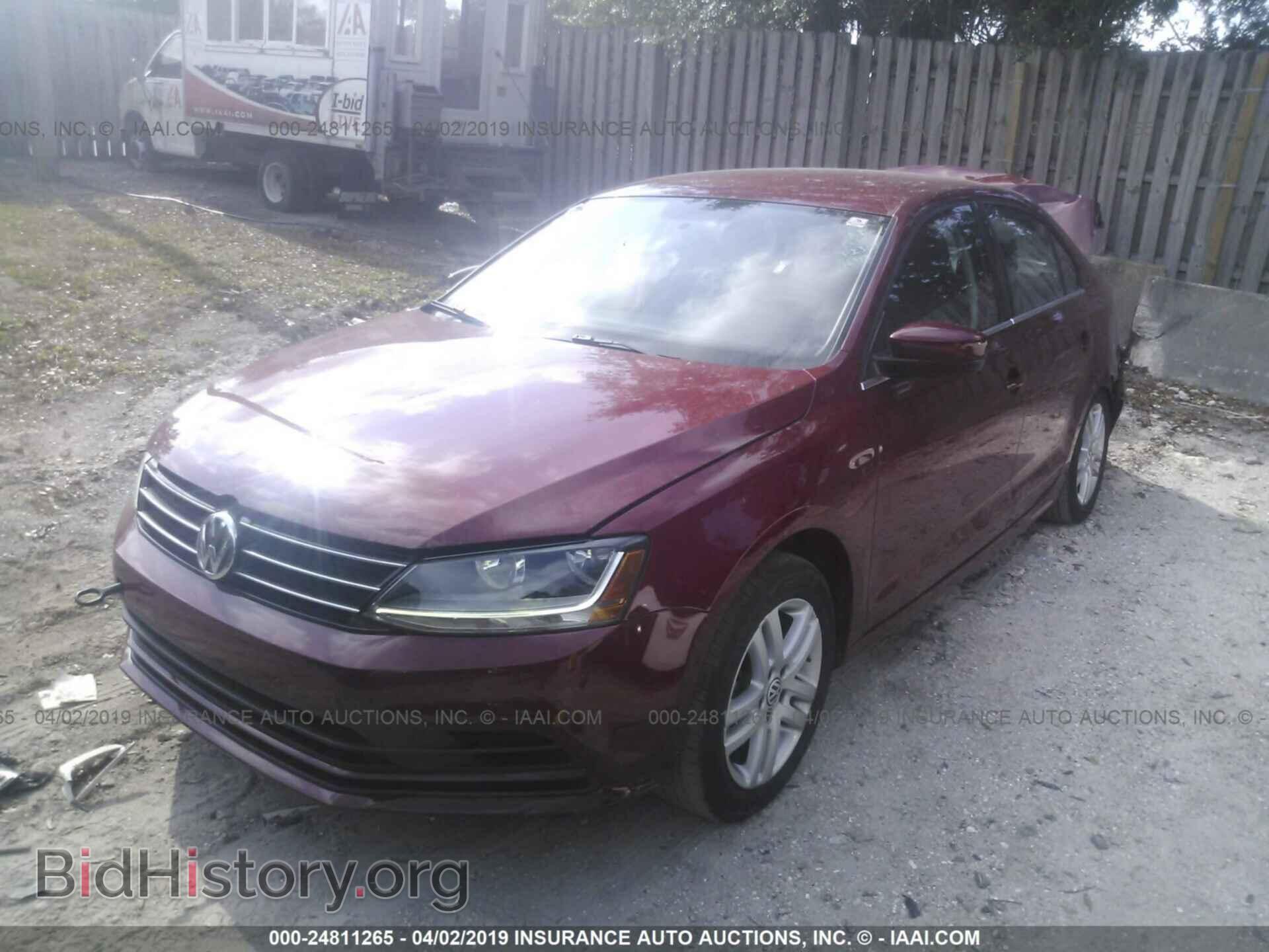 2017 VOLKSWAGEN JETTA - VIN: 3VW2B7AJ0HM201535 - Photo 2