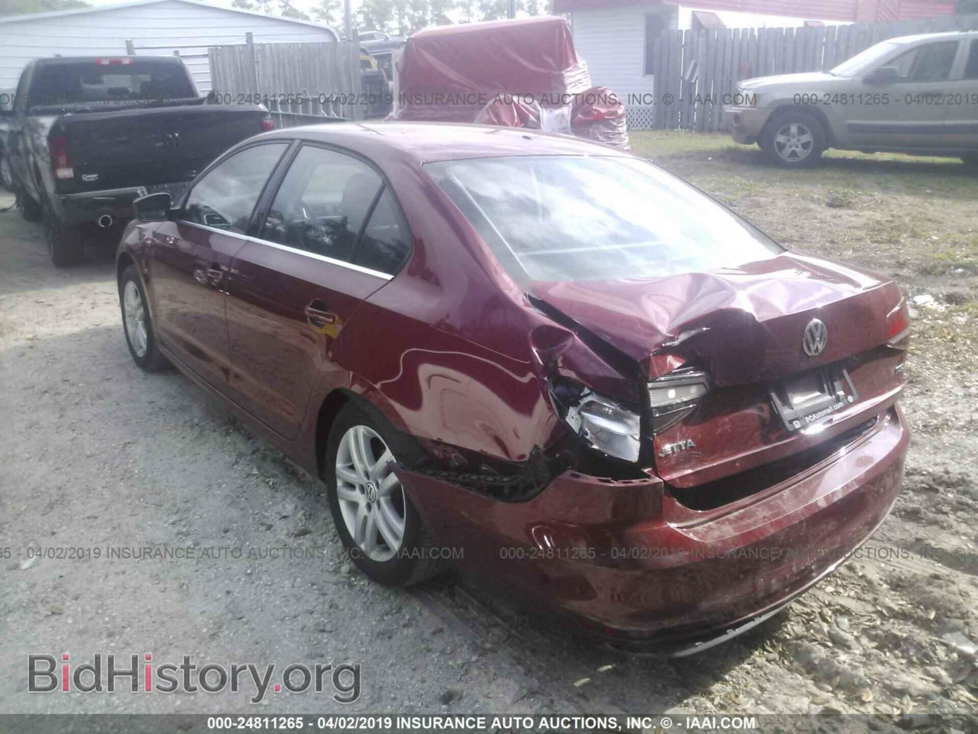 2017 VOLKSWAGEN JETTA - VIN: 3VW2B7AJ0HM201535 - Photo 3