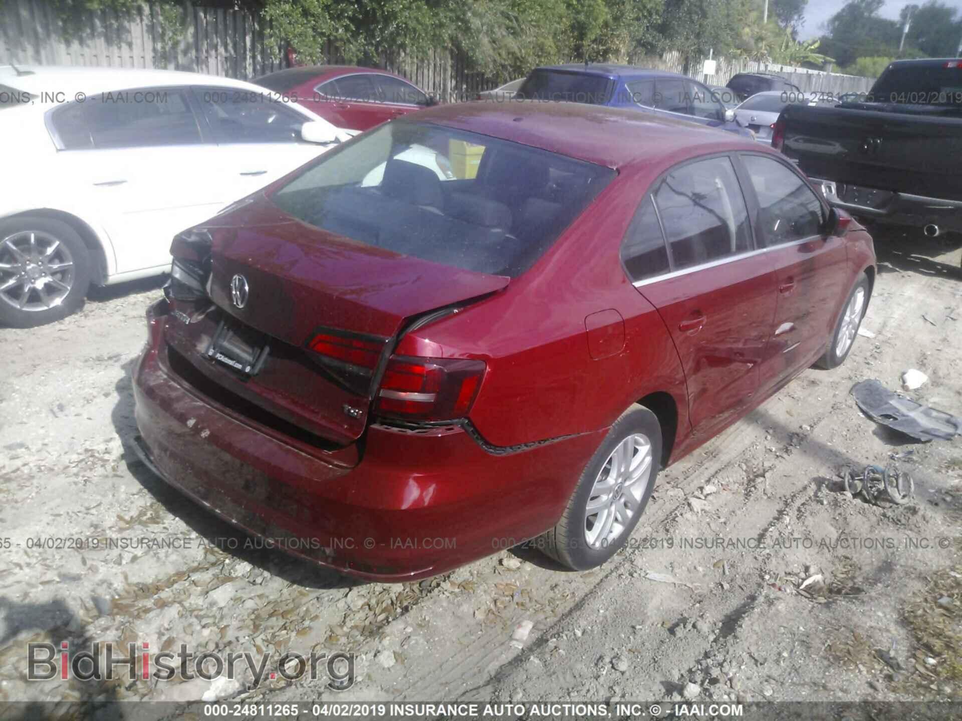 2017 VOLKSWAGEN JETTA - VIN: 3VW2B7AJ0HM201535 - Photo 4