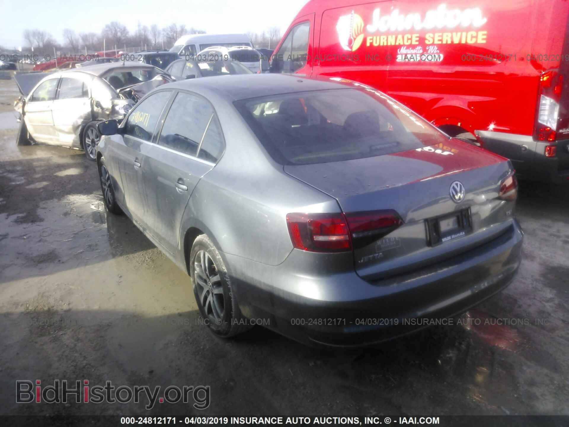 2017 VOLKSWAGEN JETTA - VIN: 3VW2B7AJXHM252976 - Photo 3