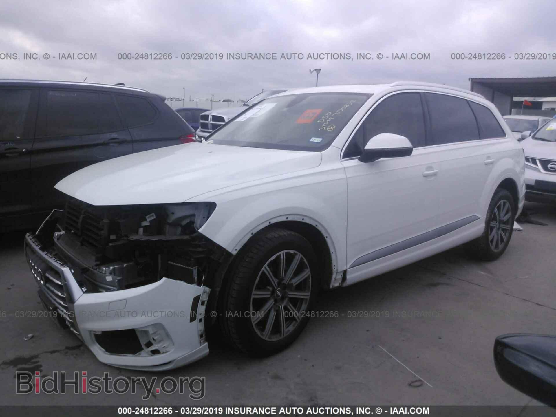 2017 AUDI Q7 - VIN: WA1VAAF70HD056273 - Фото 2