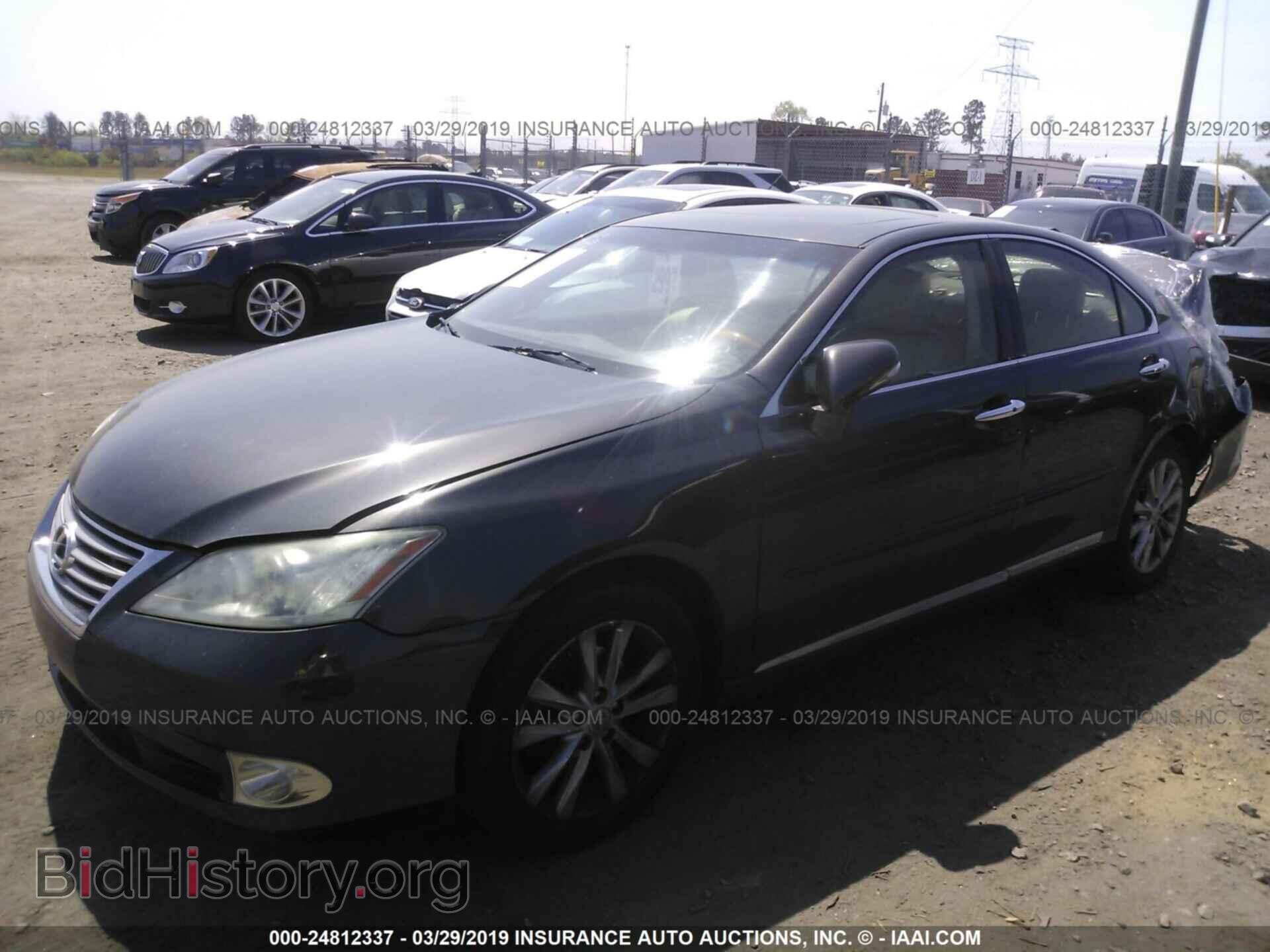 2011 LEXUS ES - VIN: JTHBK1EG3B2464162 - Photo 2