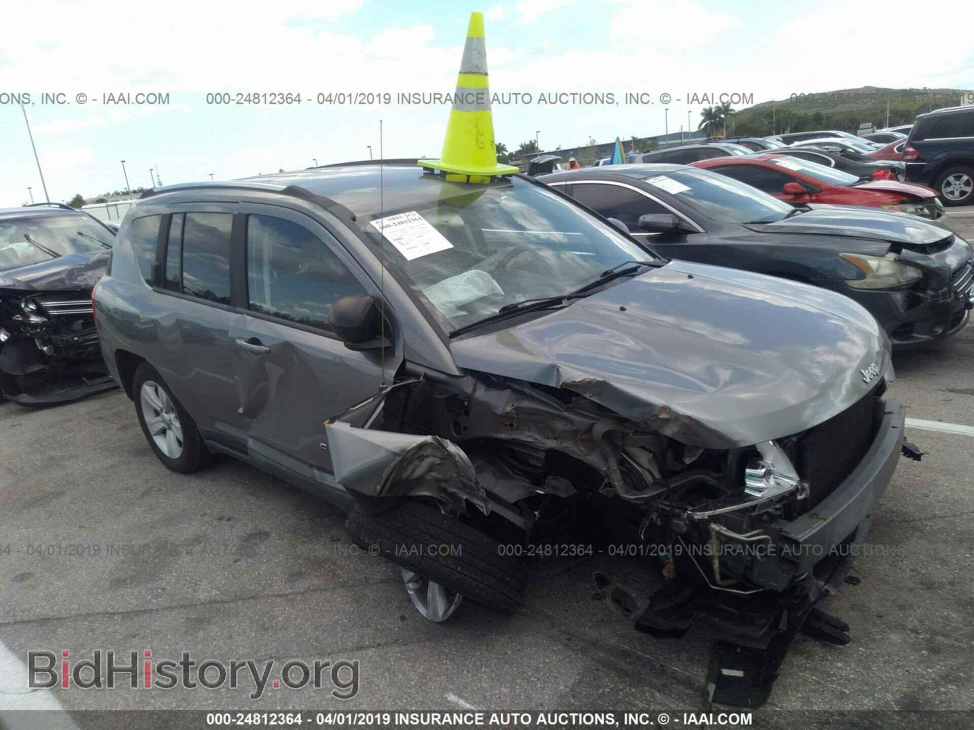Photo 1J4NT1FB8BD246246 - JEEP COMPASS 2011