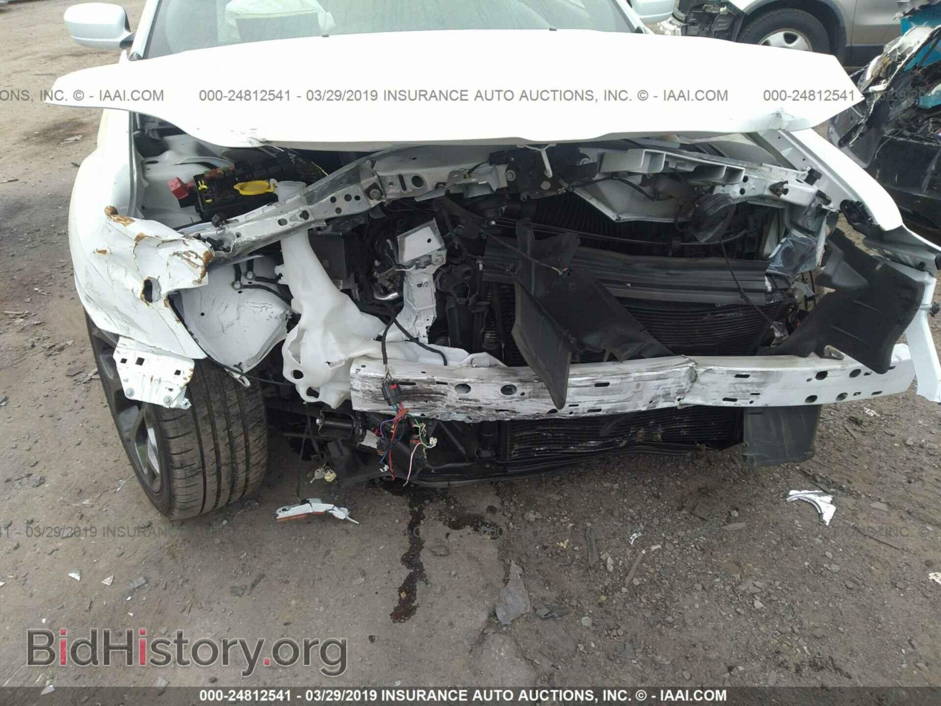 2017 CHRYSLER 300 - VIN: 2C3CCABG3HH516580 - Фото 6