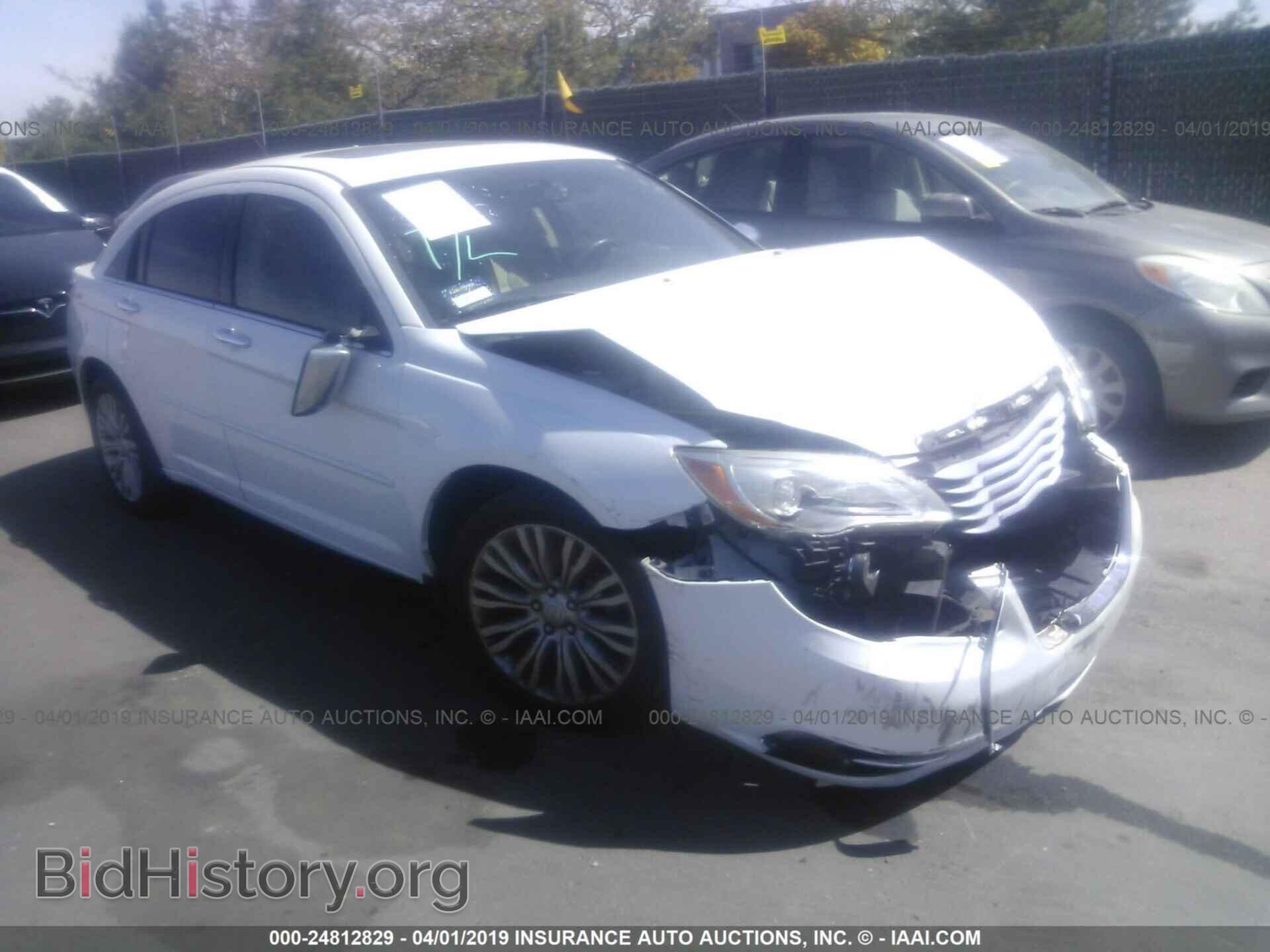 Фотография 1C3CCBCBXCN201526 - CHRYSLER 200 2012
