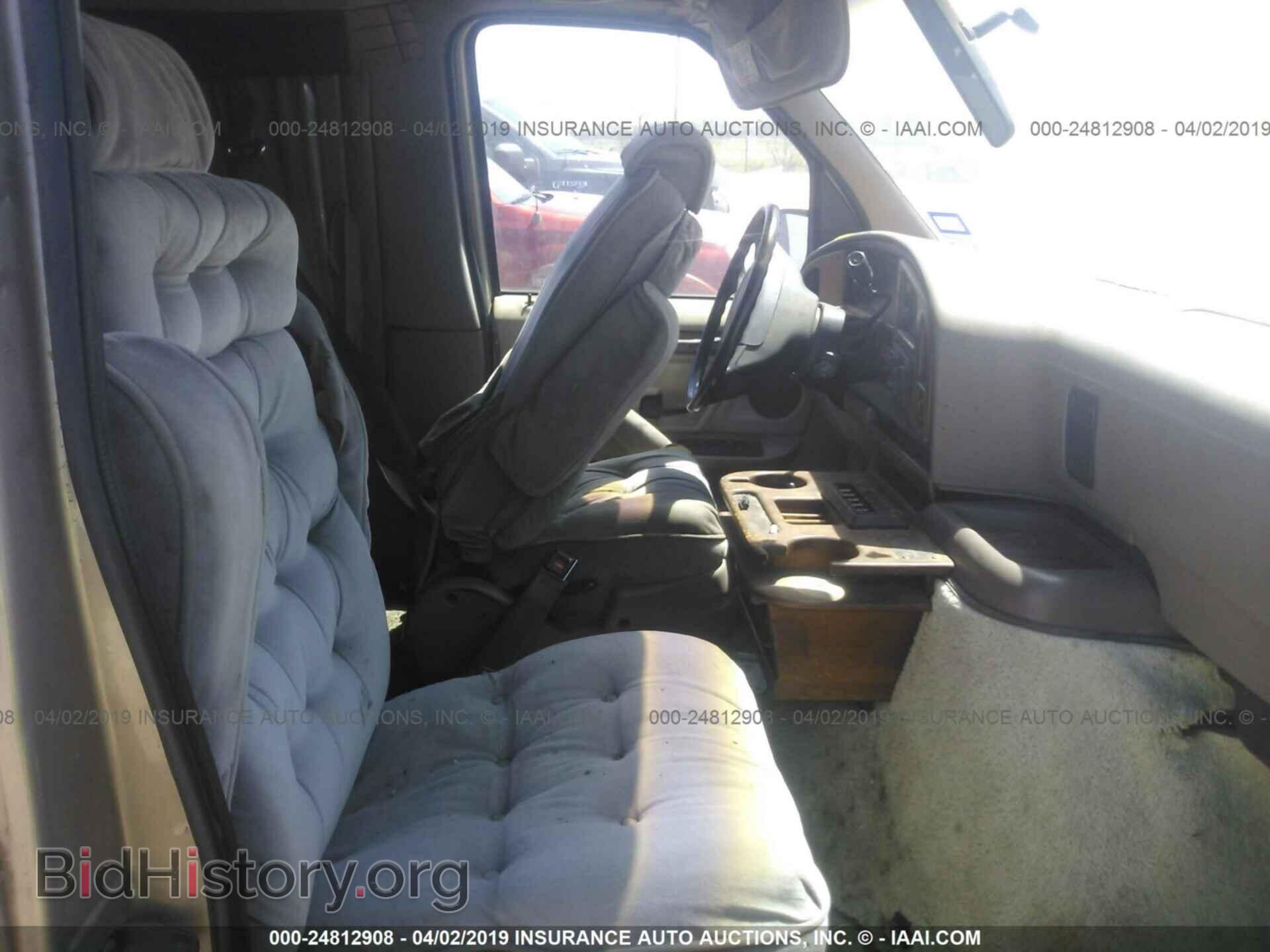 1992 FORD ECONOLINE - VIN: 1FDEE14H1NHB26420 - Фото 5