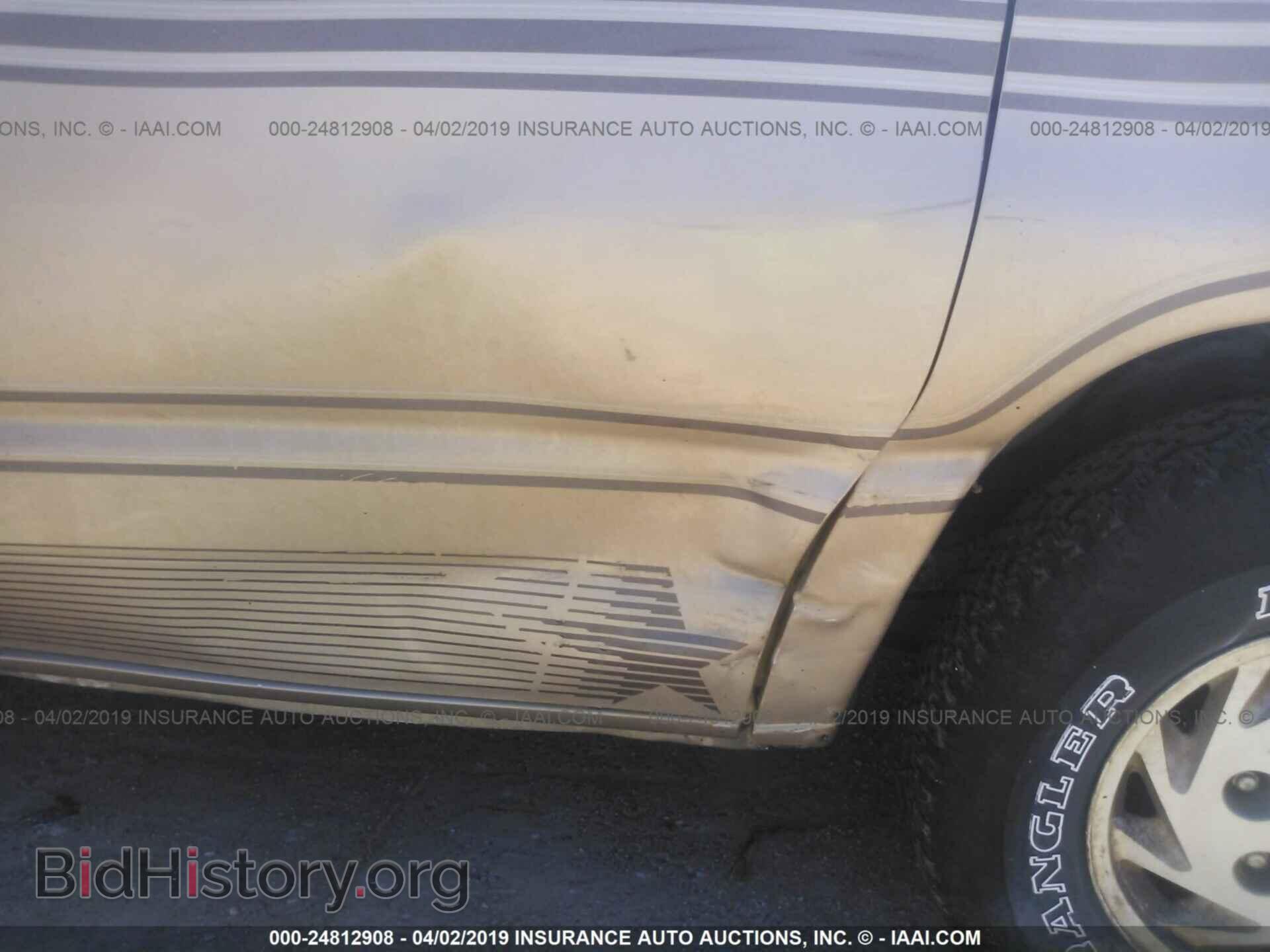 1992 FORD ECONOLINE - VIN: 1FDEE14H1NHB26420 - Фото 6