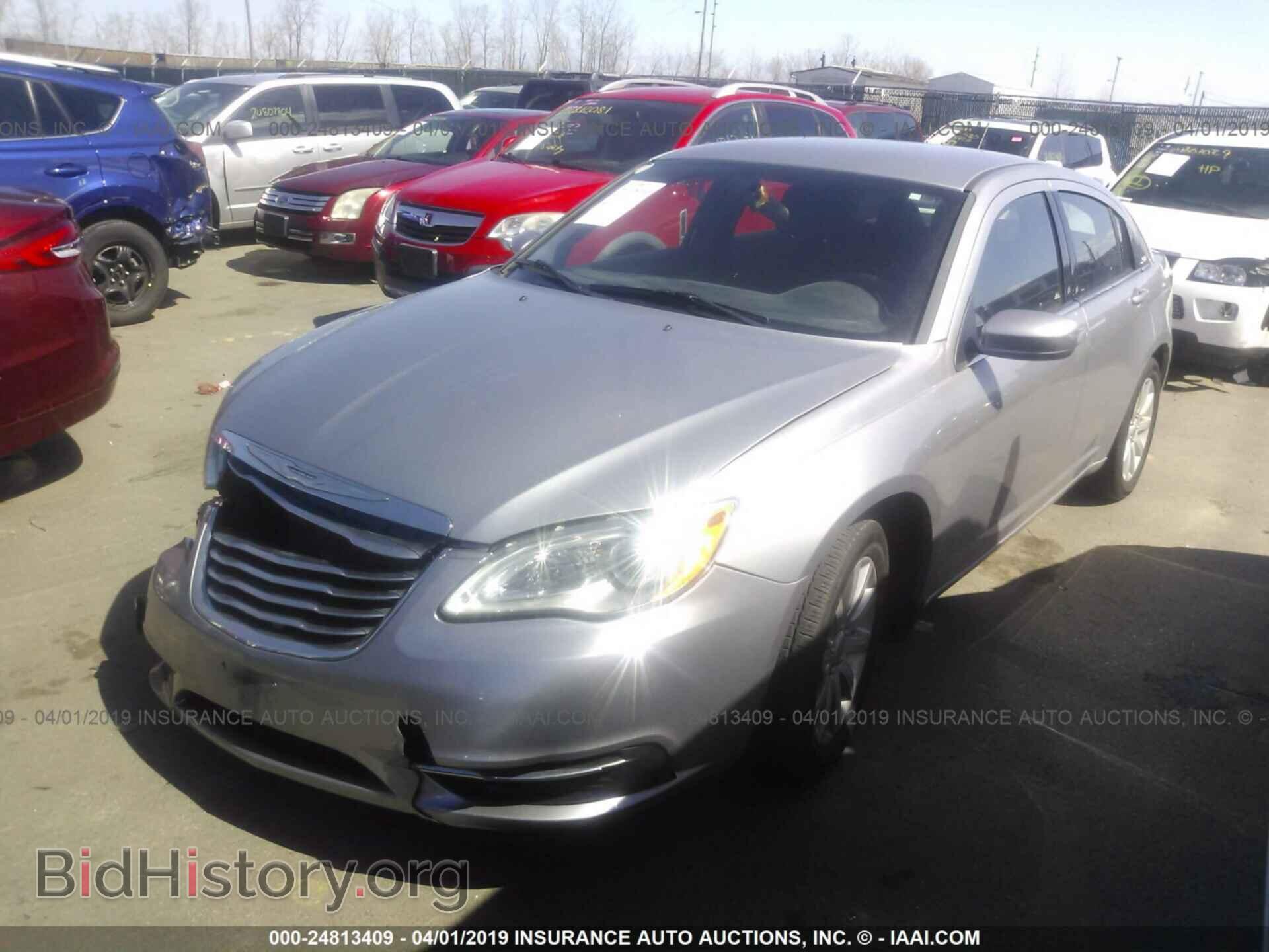 2013 CHRYSLER 200 - VIN: 1C3CCBBB8DN601393 - Фото 2